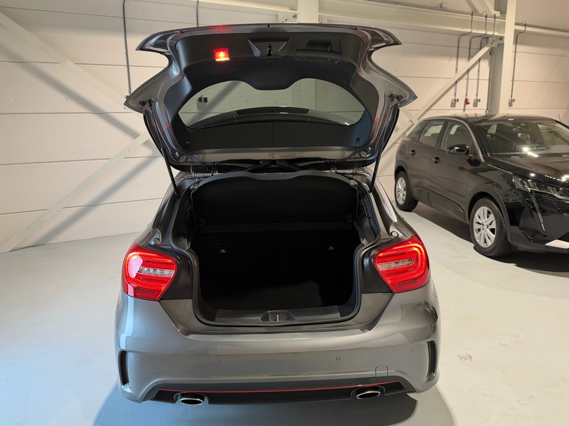 Foto van Mercedes-Benz A 250