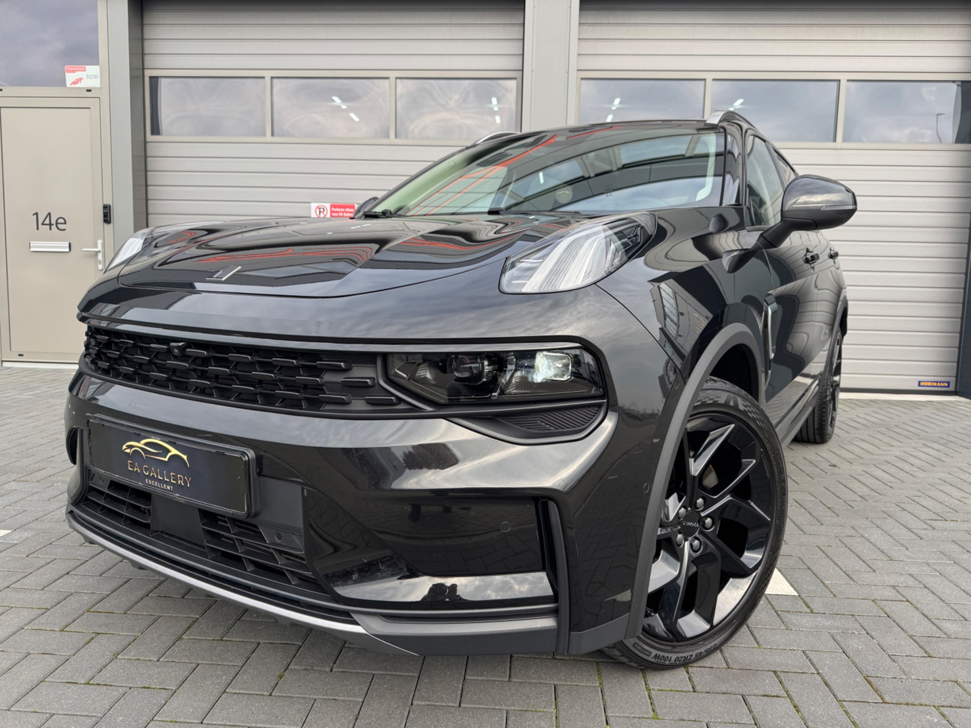 Foto van Lynk&co LYNK & Co 01