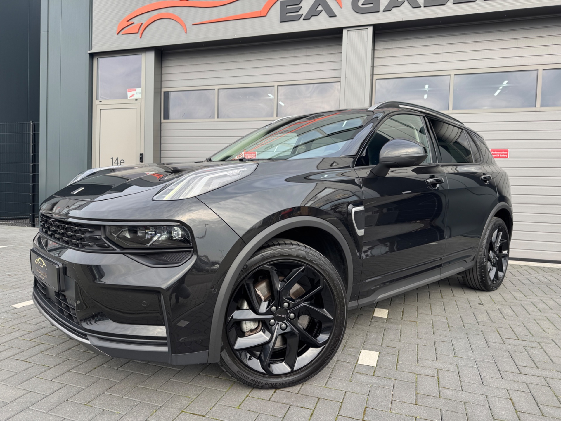 Foto van Lynk&co LYNK & Co 01