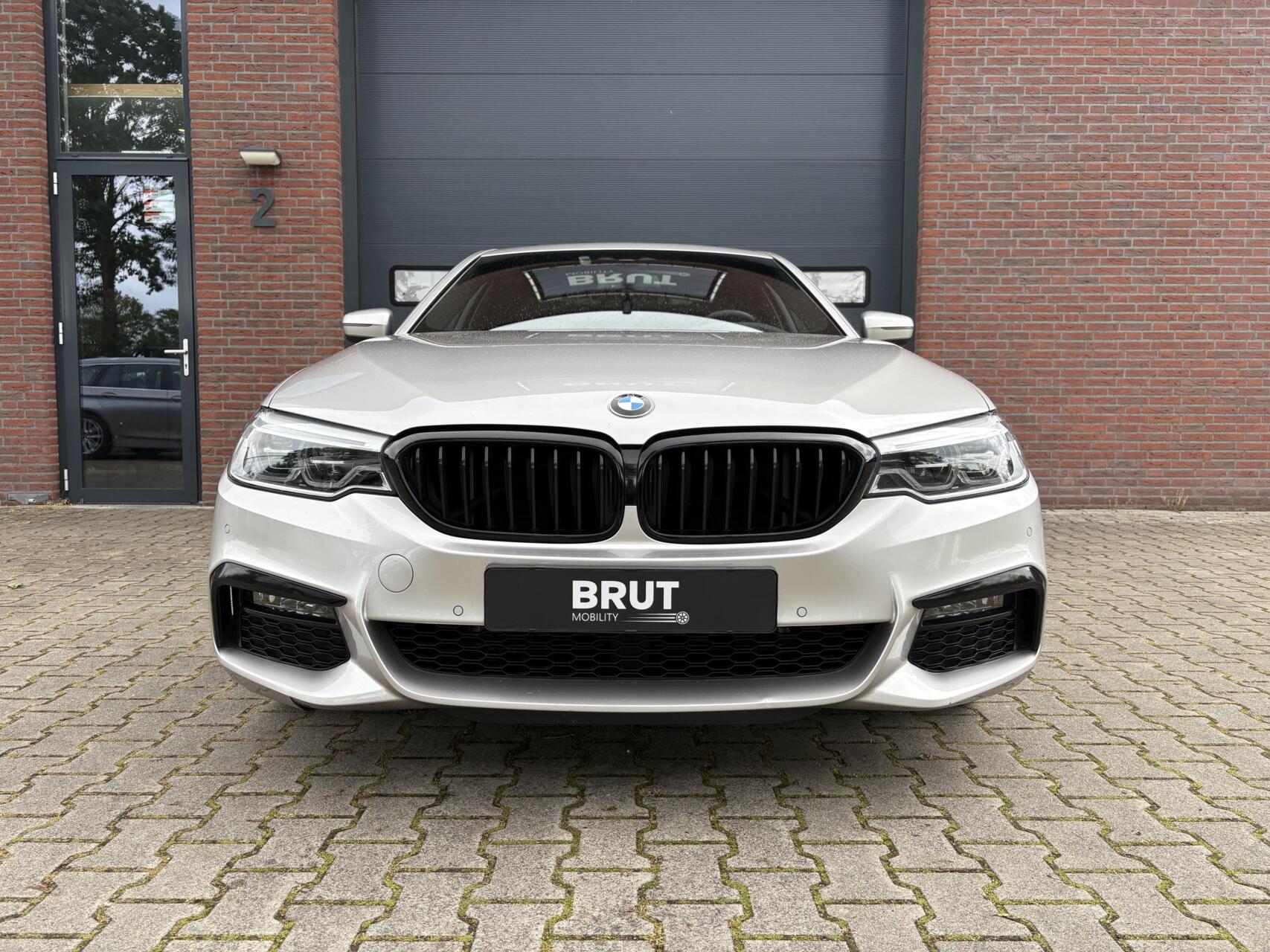 Foto van BMW 530e xDrive Iperformance