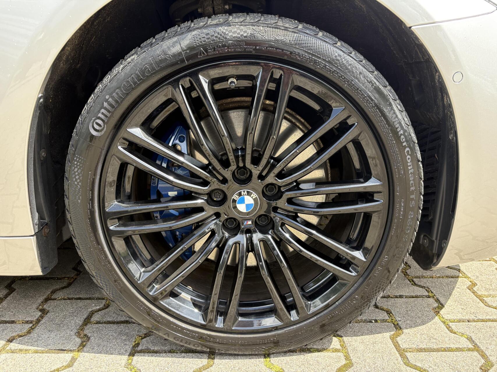 Foto van BMW 530e xDrive Iperformance