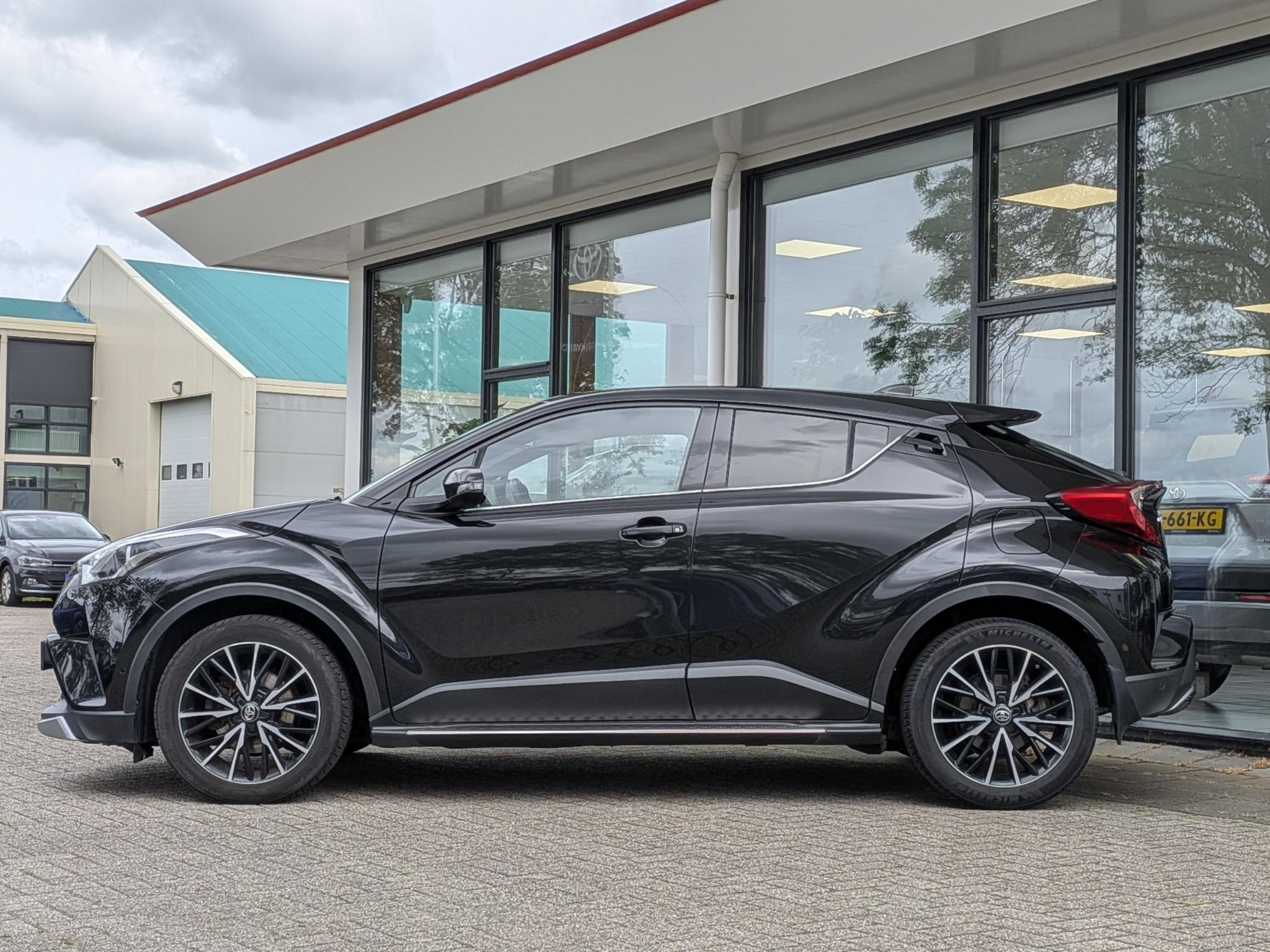 Foto van Toyota Toyota C-hr