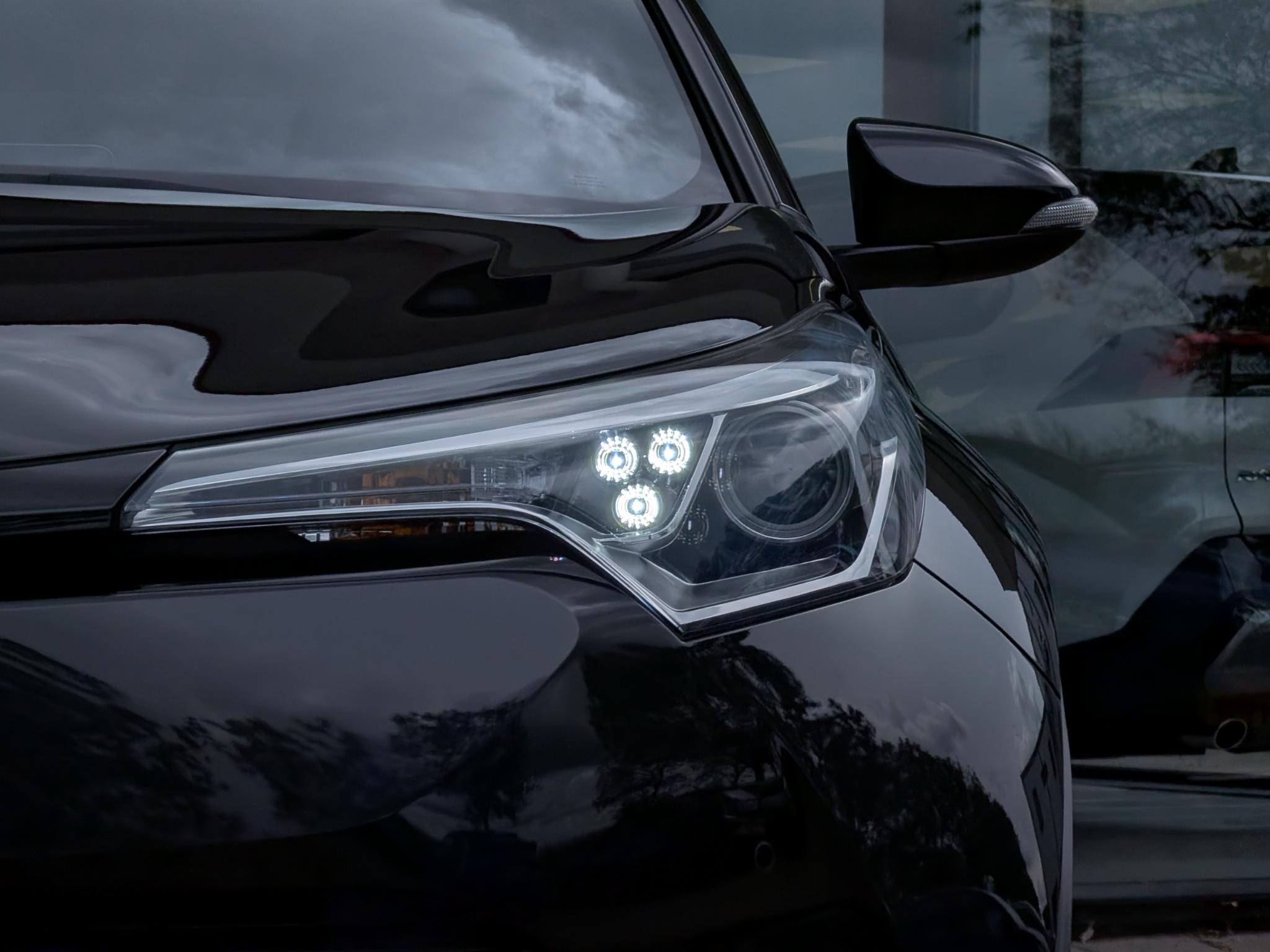 Foto van Toyota Toyota C-hr