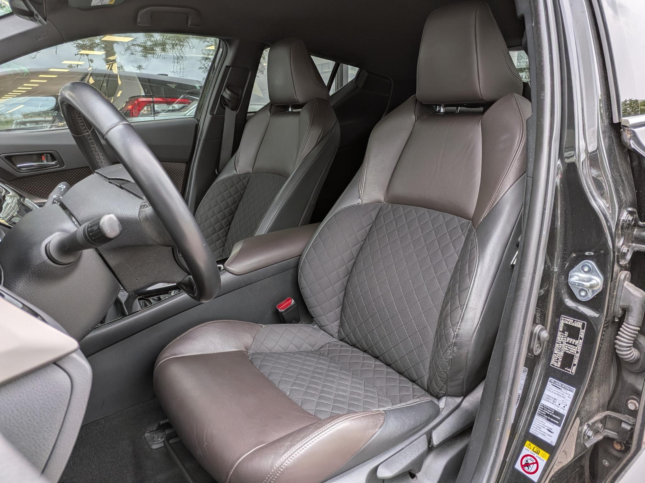 Foto van Toyota Toyota C-hr