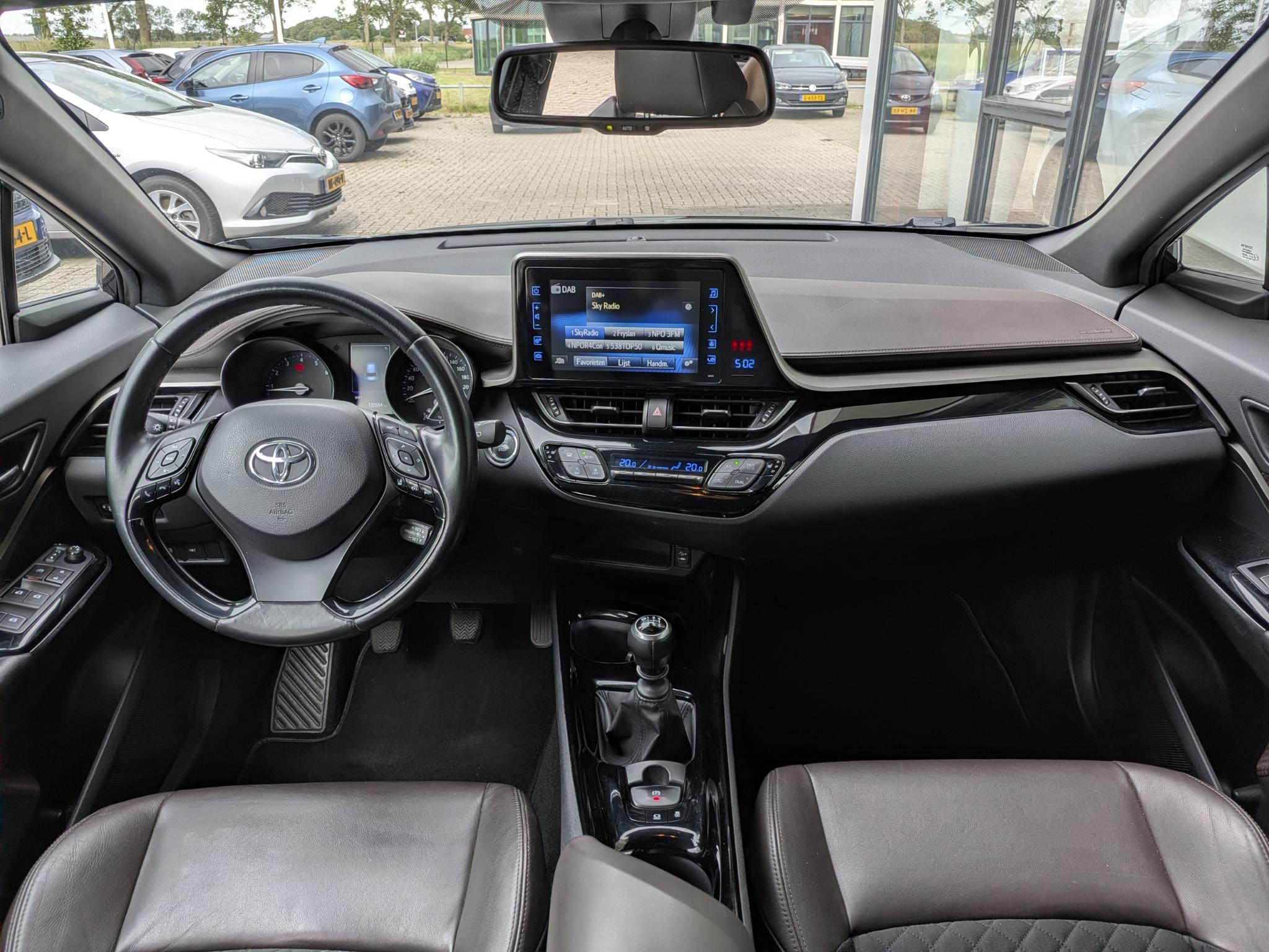 Foto van Toyota Toyota C-hr
