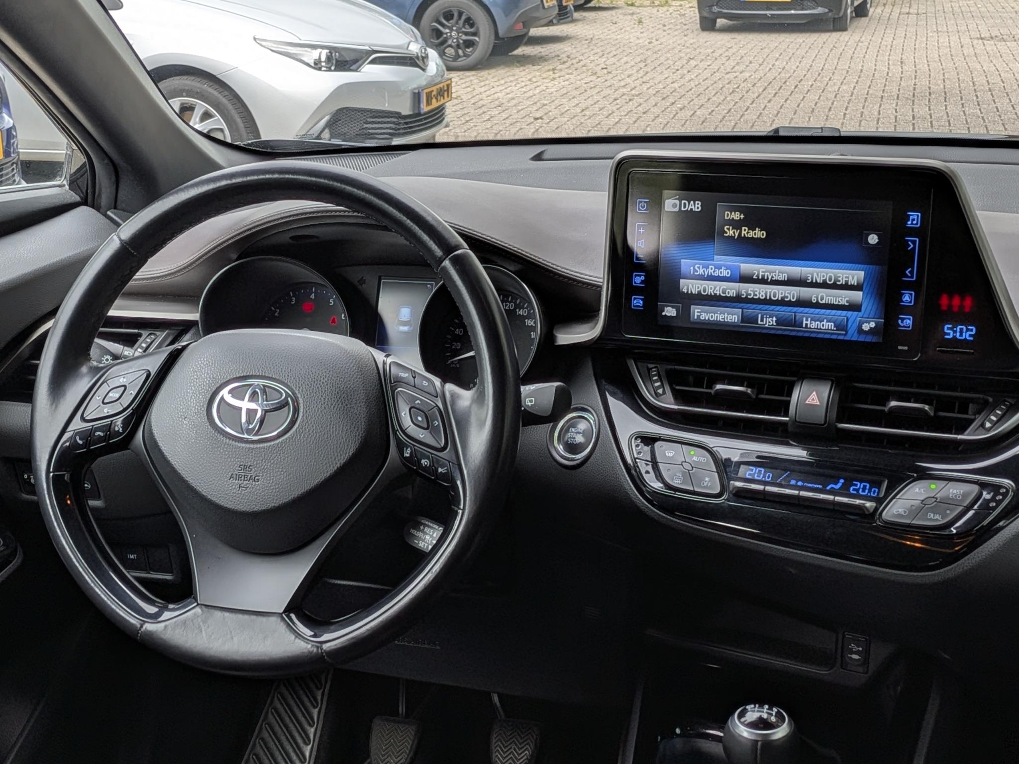 Foto van Toyota Toyota C-hr