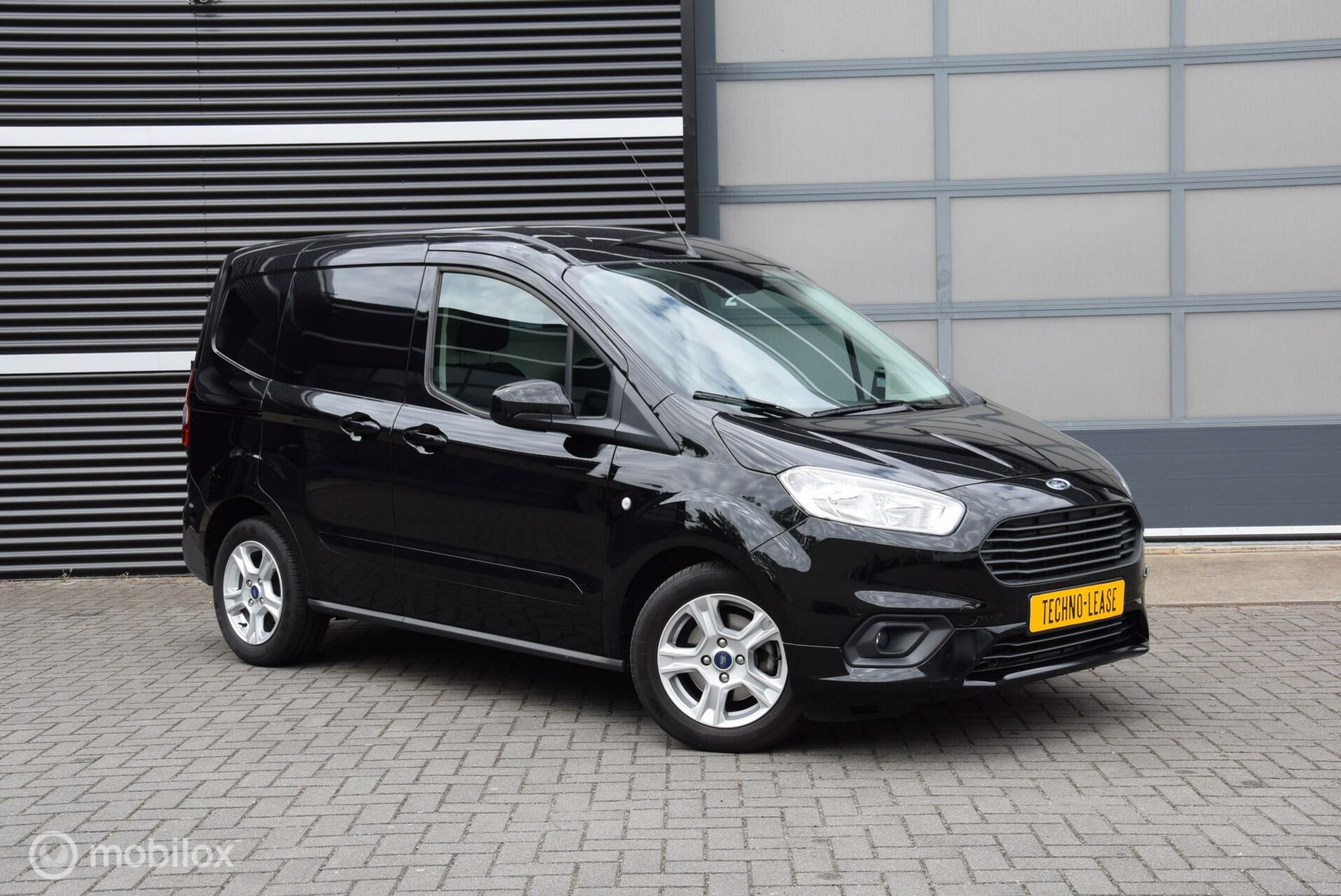 Foto van Ford Transit Courier