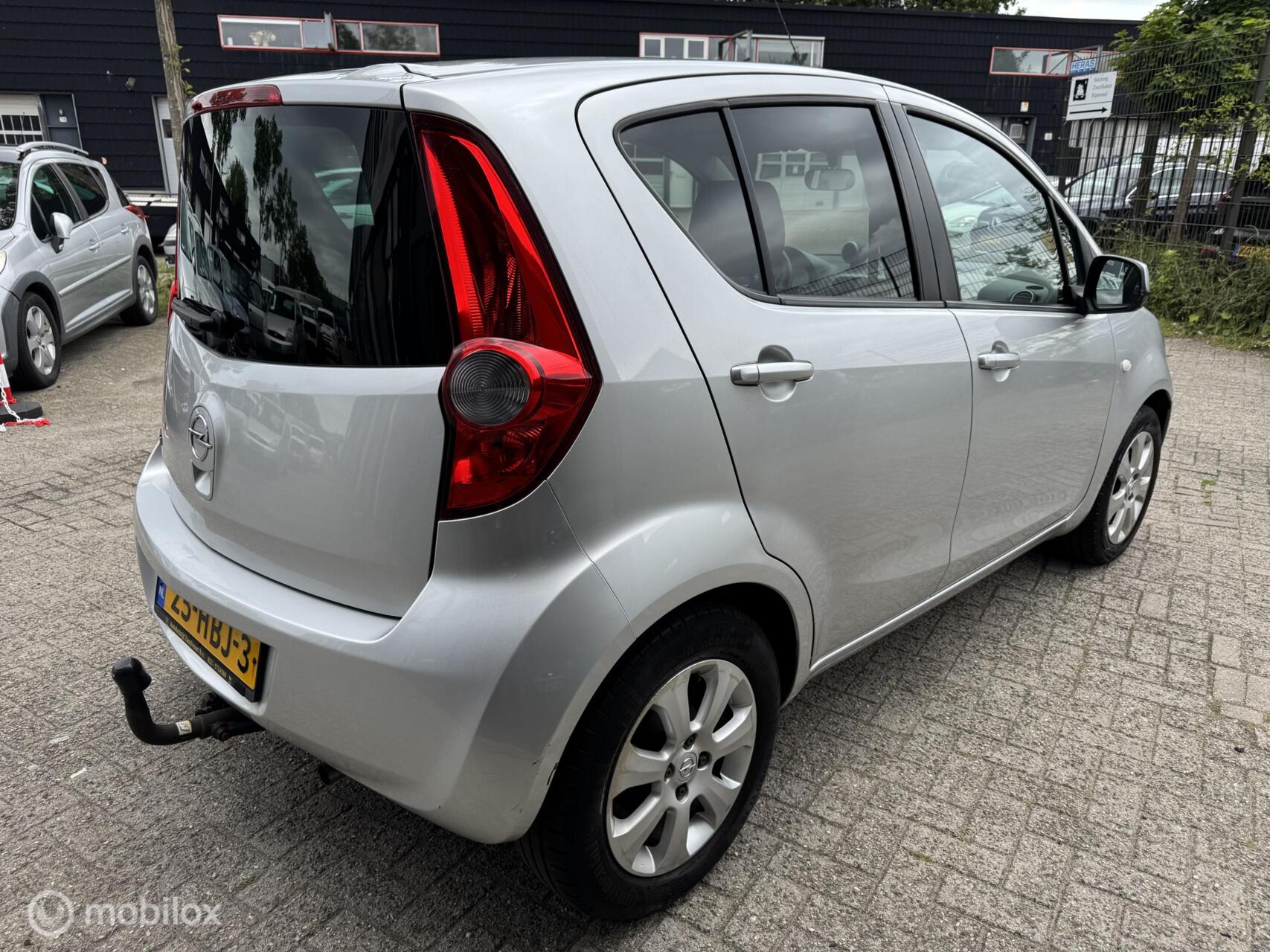 Foto van Opel Agila