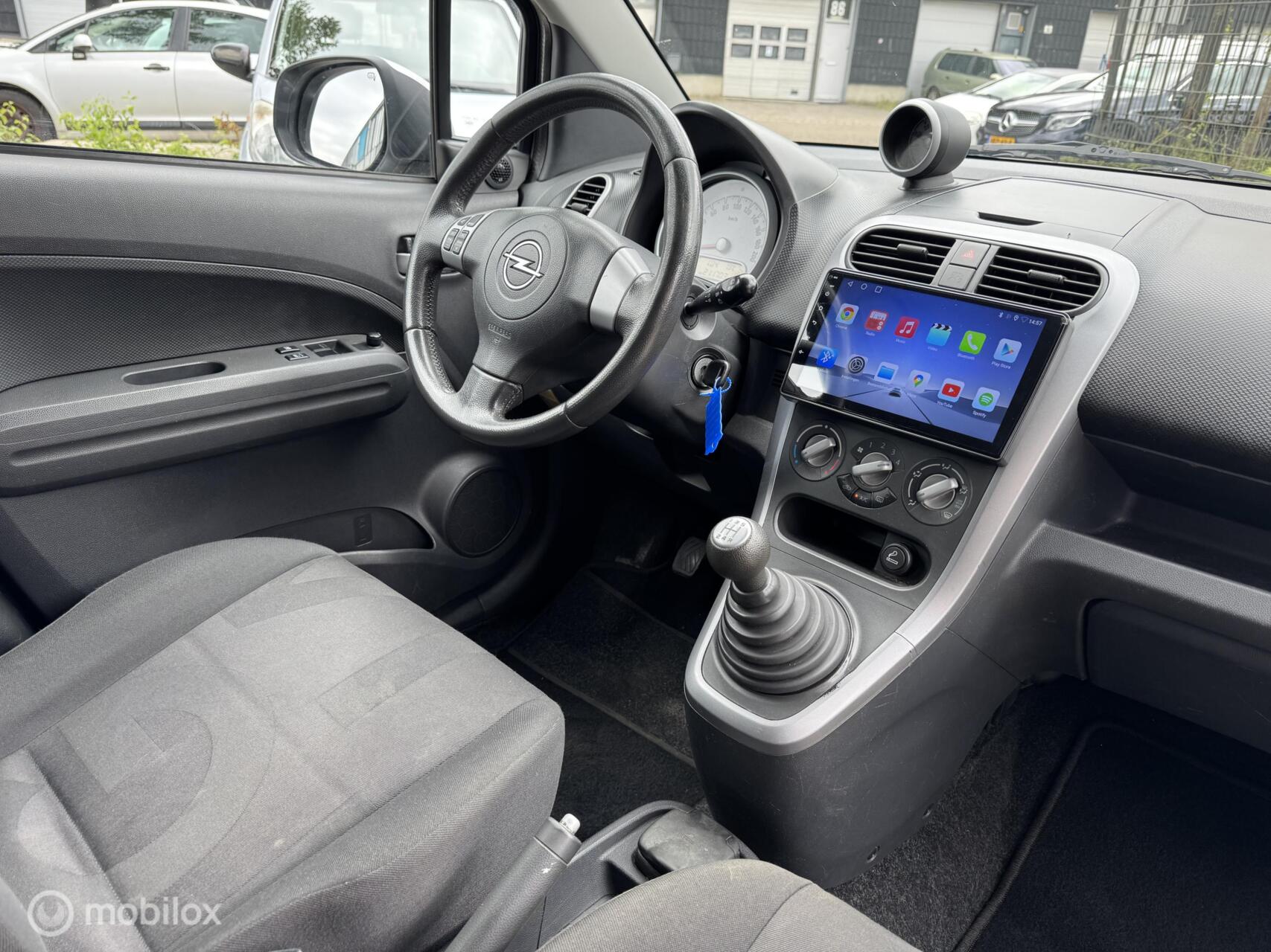 Foto van Opel Agila