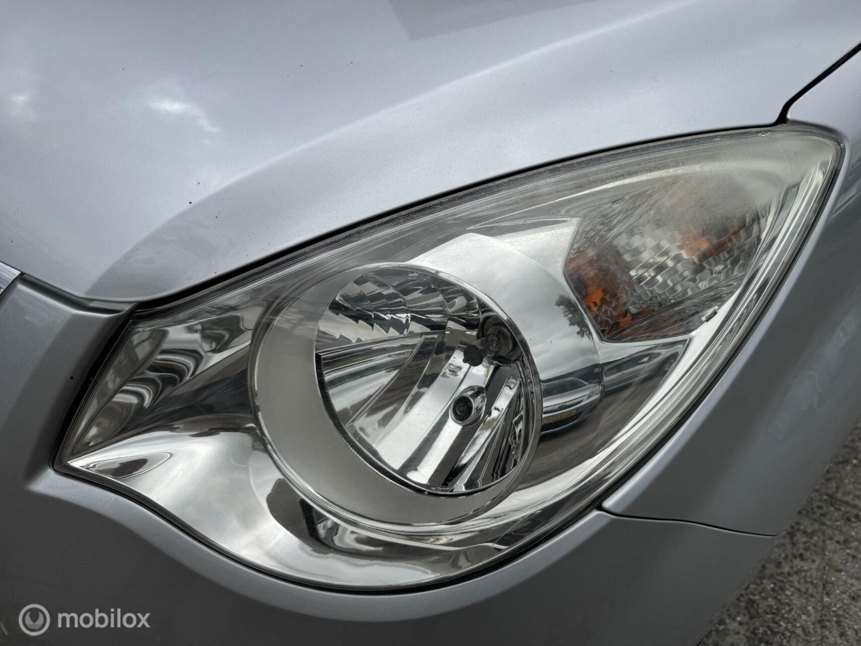 Foto van Opel Agila