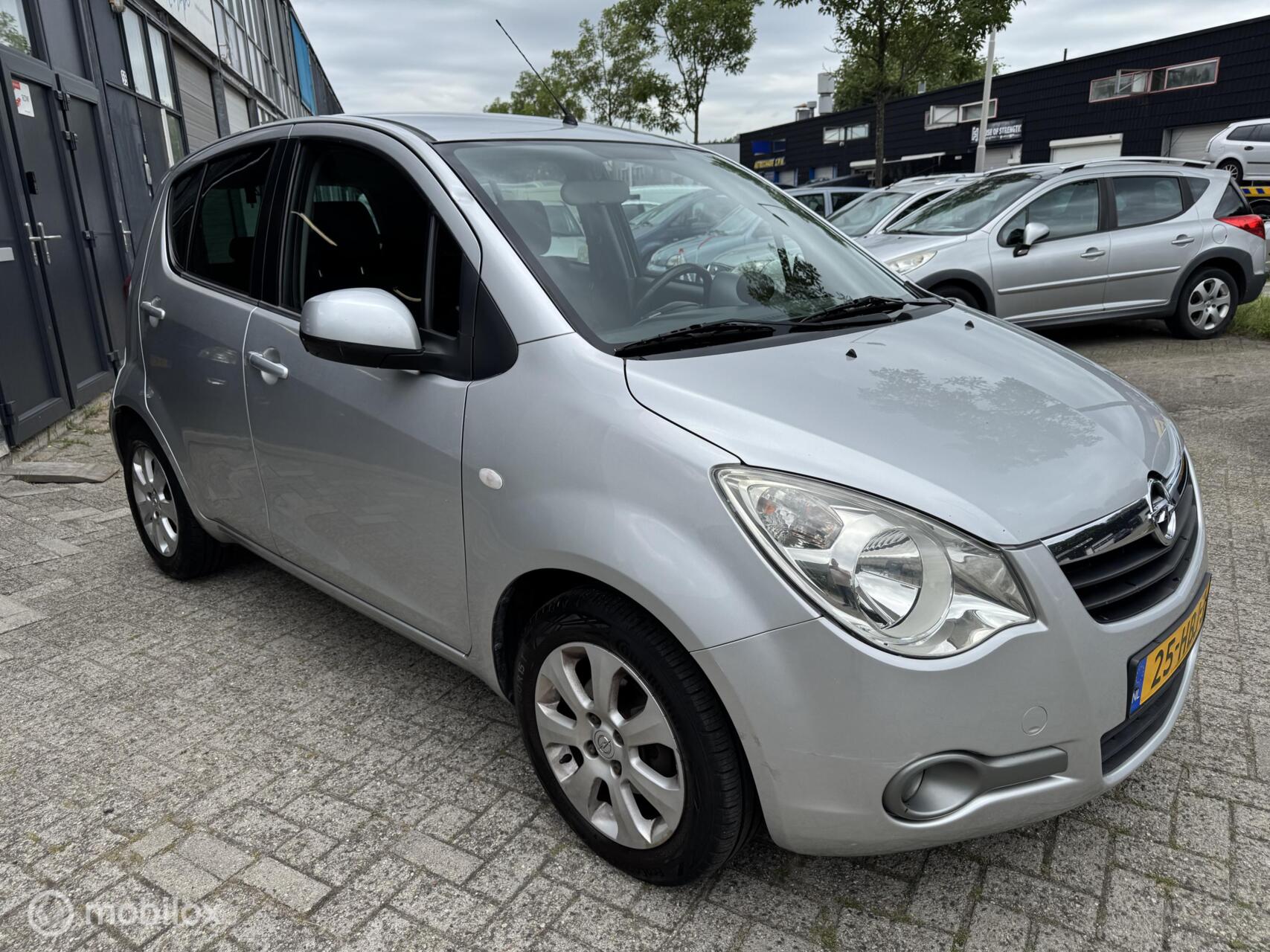 Foto van Opel Agila