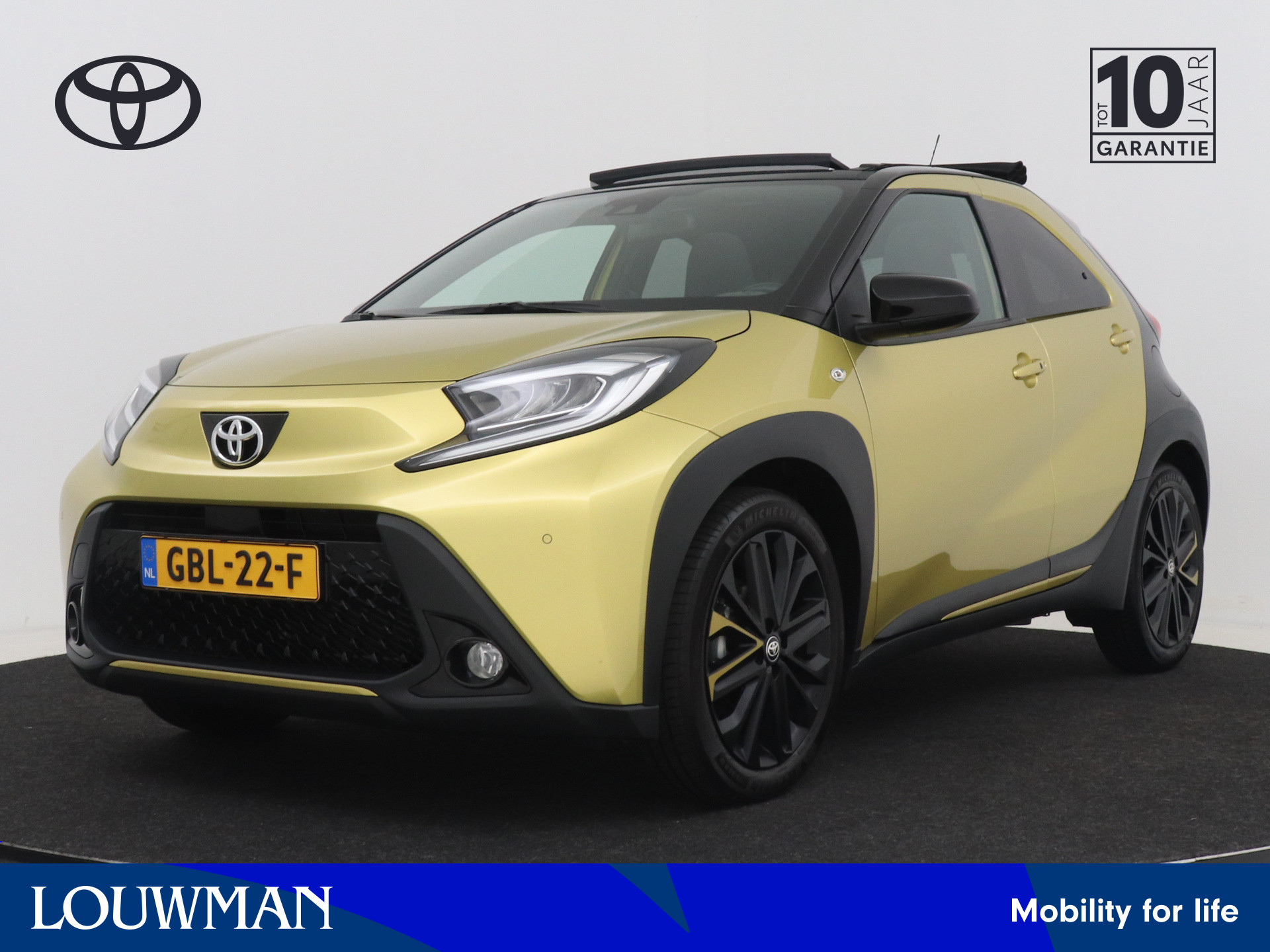 Toyota Toyota Aygo X 1.0 VVT-i S-CVT Premium Cabrio 2023 - voorkant
