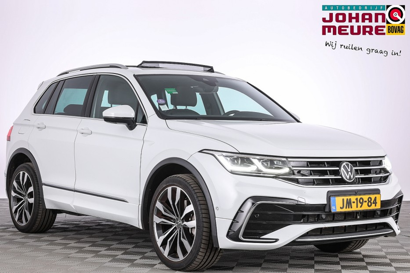 Volkswagen Tiguan 1.4 TSI eHybrid R-Line Exclusive | PANORAMADAK | LEDER | 360 Camera | Full LED | PHEV *BEVRIJDINGSDAG 05 mei OPEN!* 2023 - voorkant