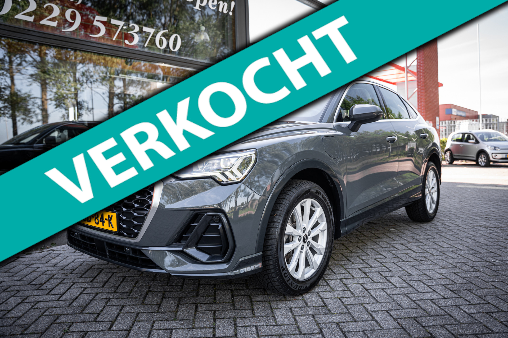 Audi Q3 Sportback E-tron 45 TFSI e Hybride | Lederen bekleding | Carplay | DAB | Camera | Stoelverwarming | Navigatie | Adaptieve cruise| 2022 - voorkant