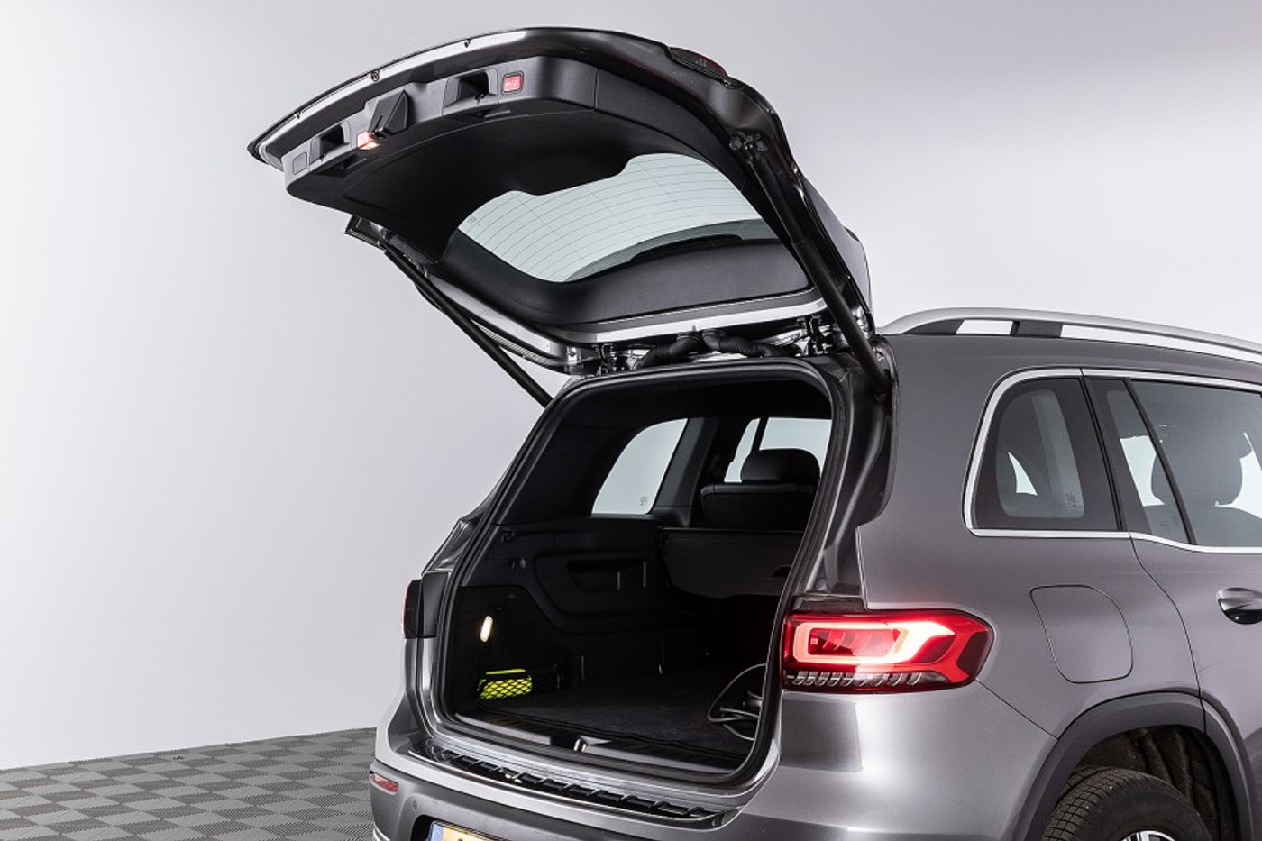 Foto van Mercedes-Benz Eqb 300 4Matic