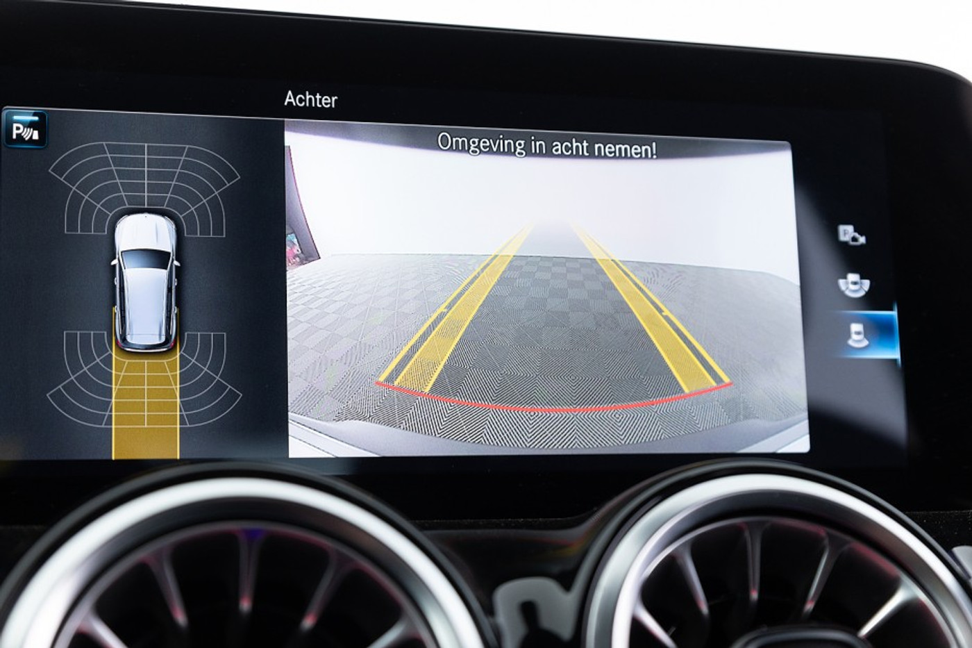 Foto van Mercedes-Benz Eqb 300 4Matic