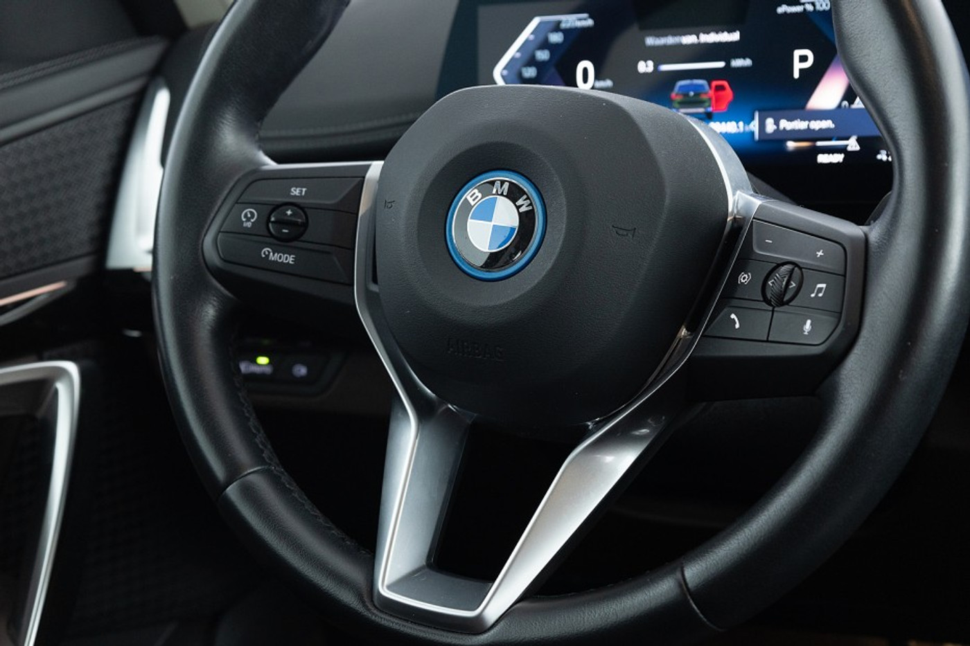 Foto van BMW Ix1
