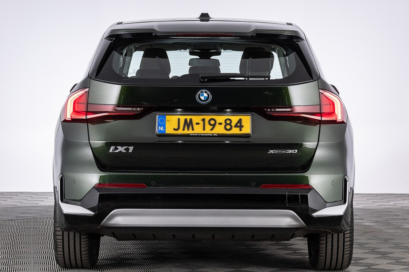 Foto van BMW Ix1