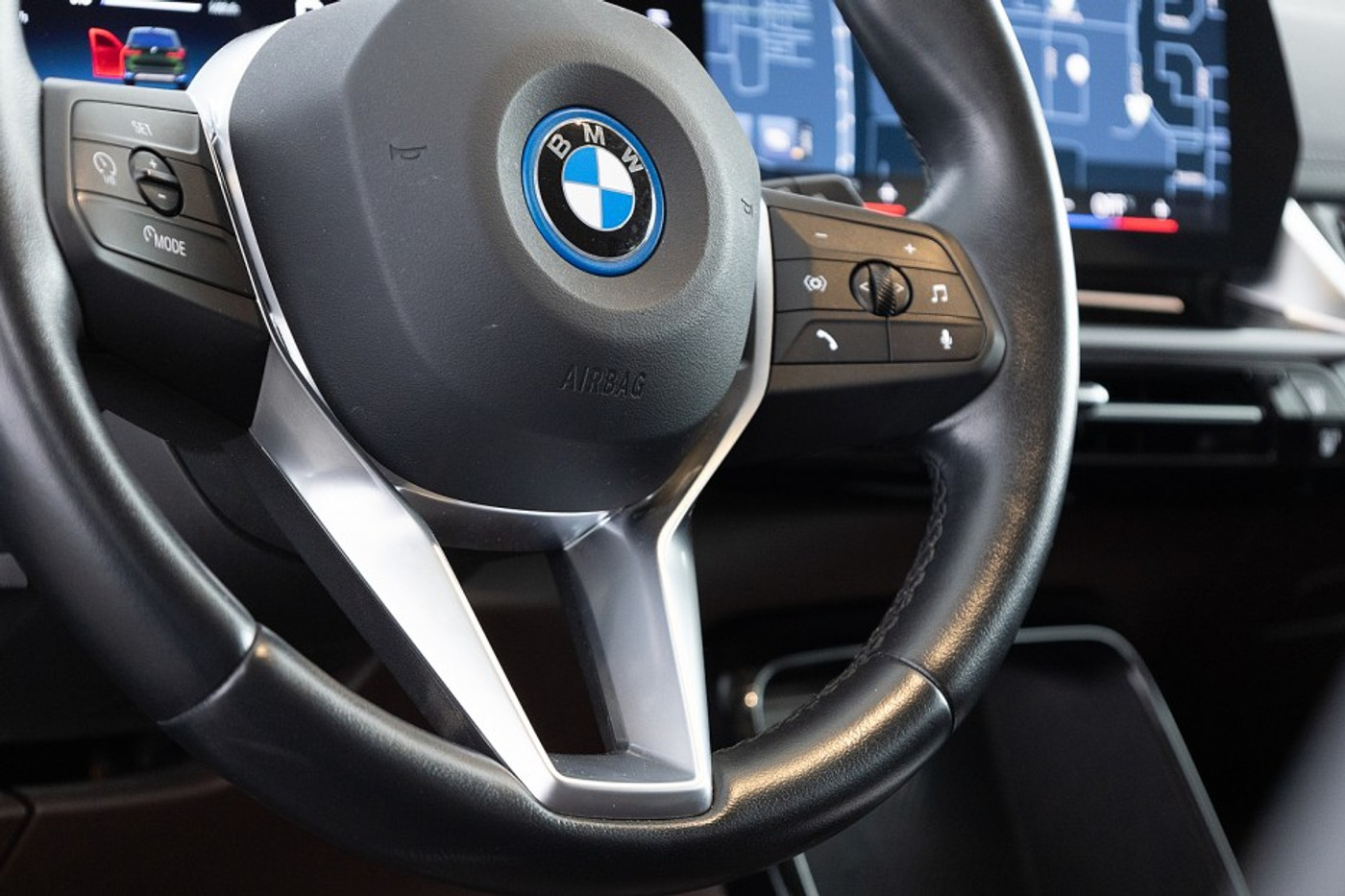 Foto van BMW Ix1