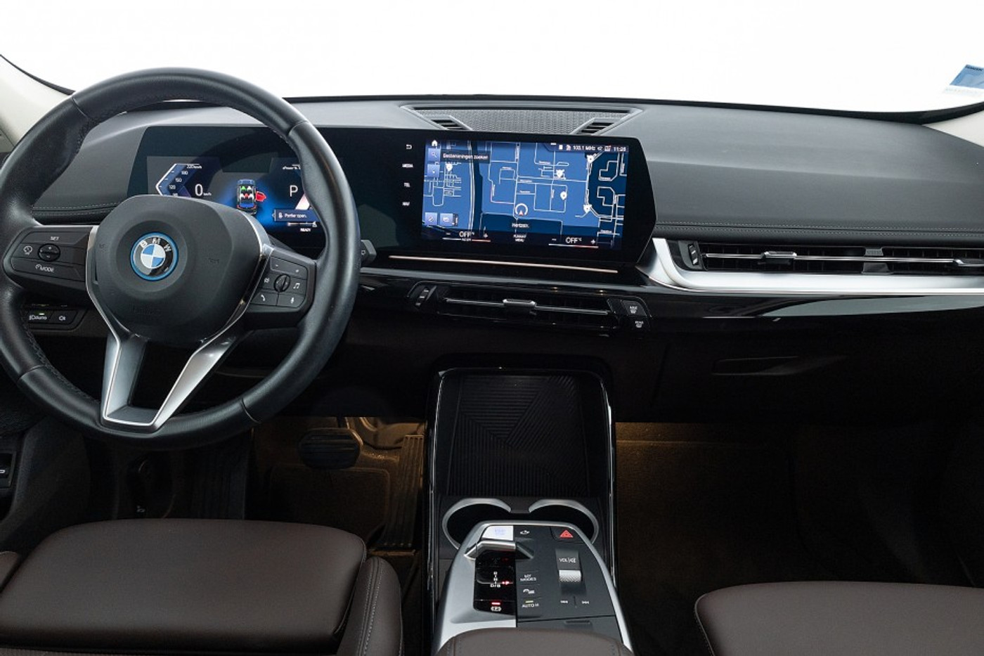 Foto van BMW Ix1