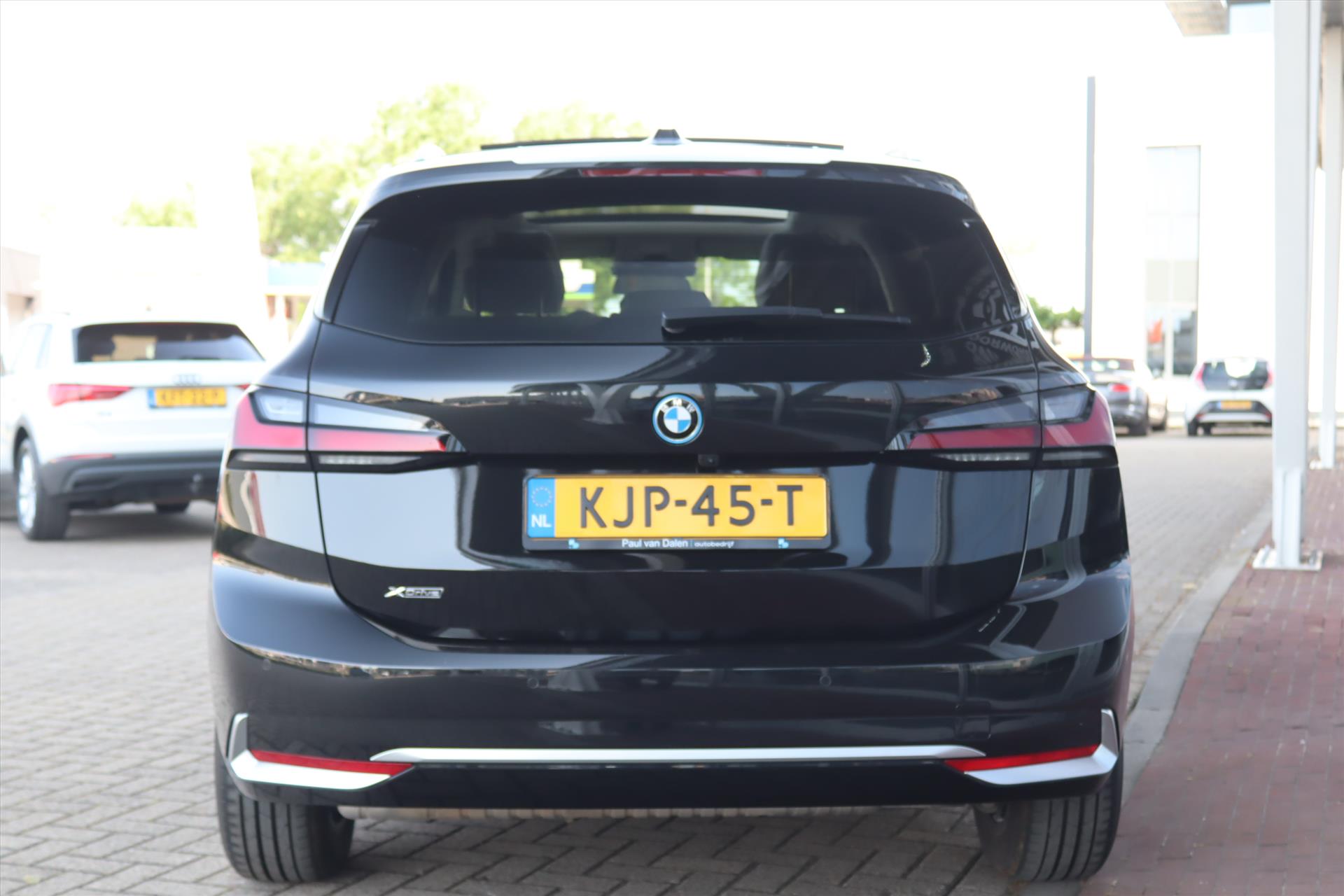 Foto van BMW 225e xDrive Active Tourer