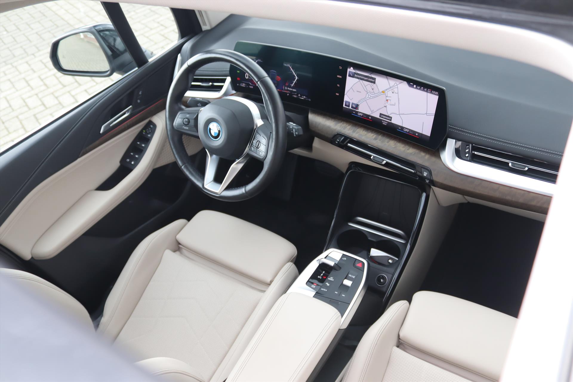 Foto van BMW 225e xDrive Active Tourer