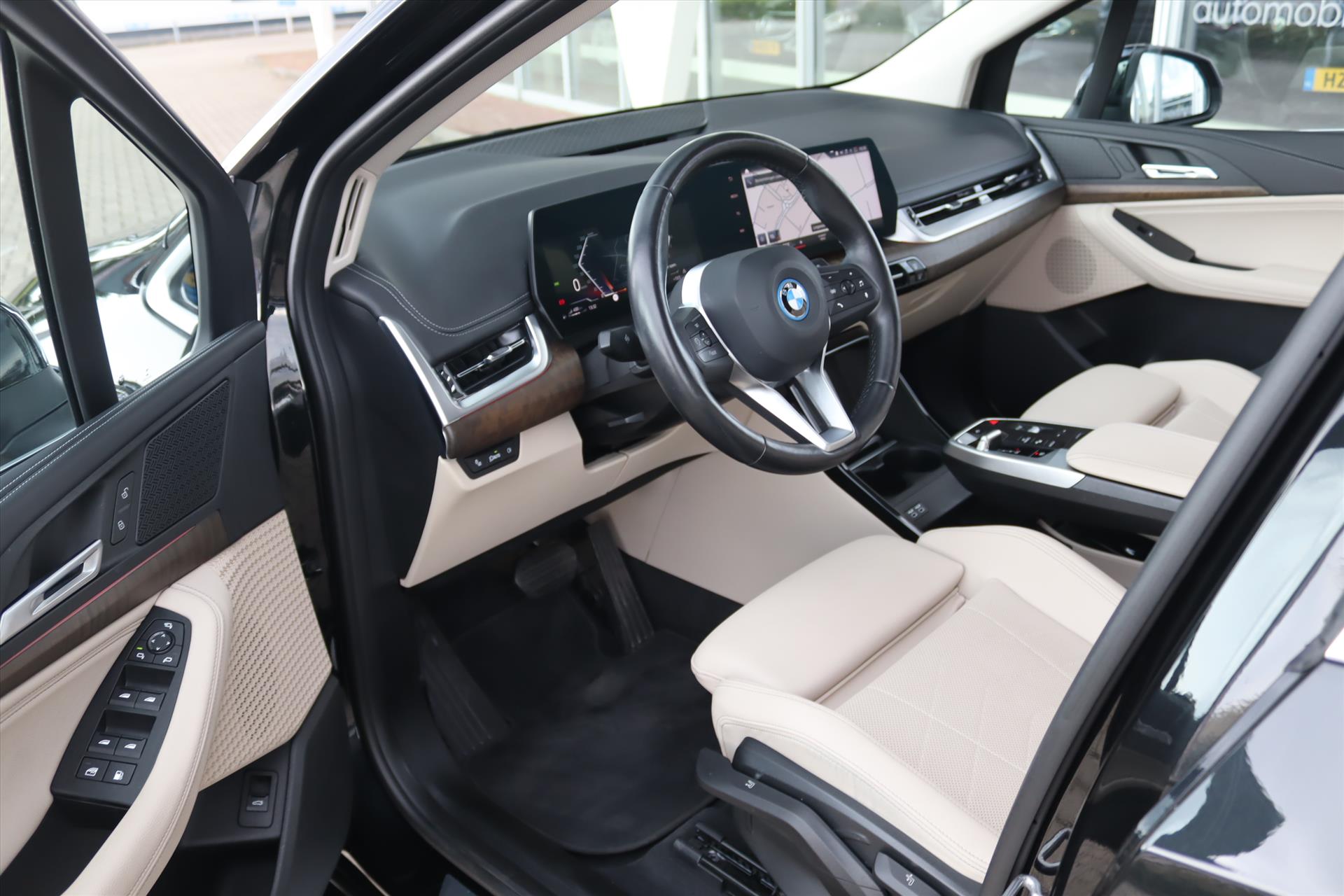 Foto van BMW 225e xDrive Active Tourer
