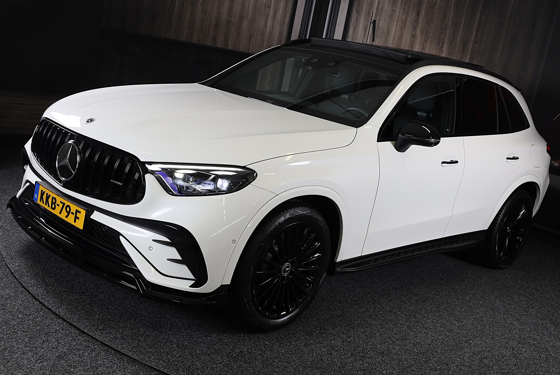 Foto van Mercedes-Benz GLC 400 E 4Matic