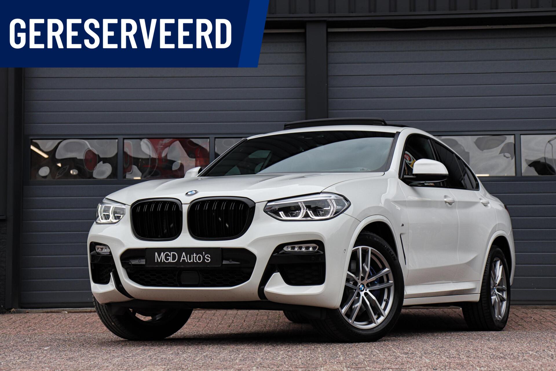 BMW X4 xDrive30i M-Sport M-Pakket /PANODAK/HUD/KEYLESS/CARPLAY/CAMERA/STOELVERW. + VENTL./ACC! 2018 - voorkant
