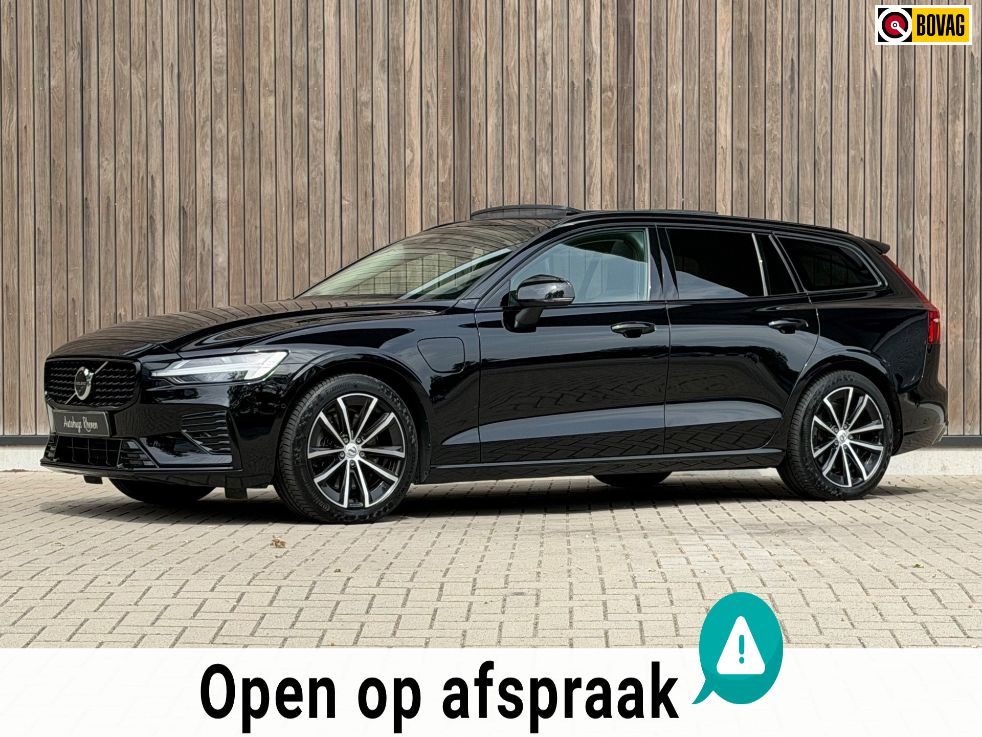 Volvo V60 2.0 T6 Plug-in hybrid AWD Plus Dark / Panoramadak 2022 - voorkant