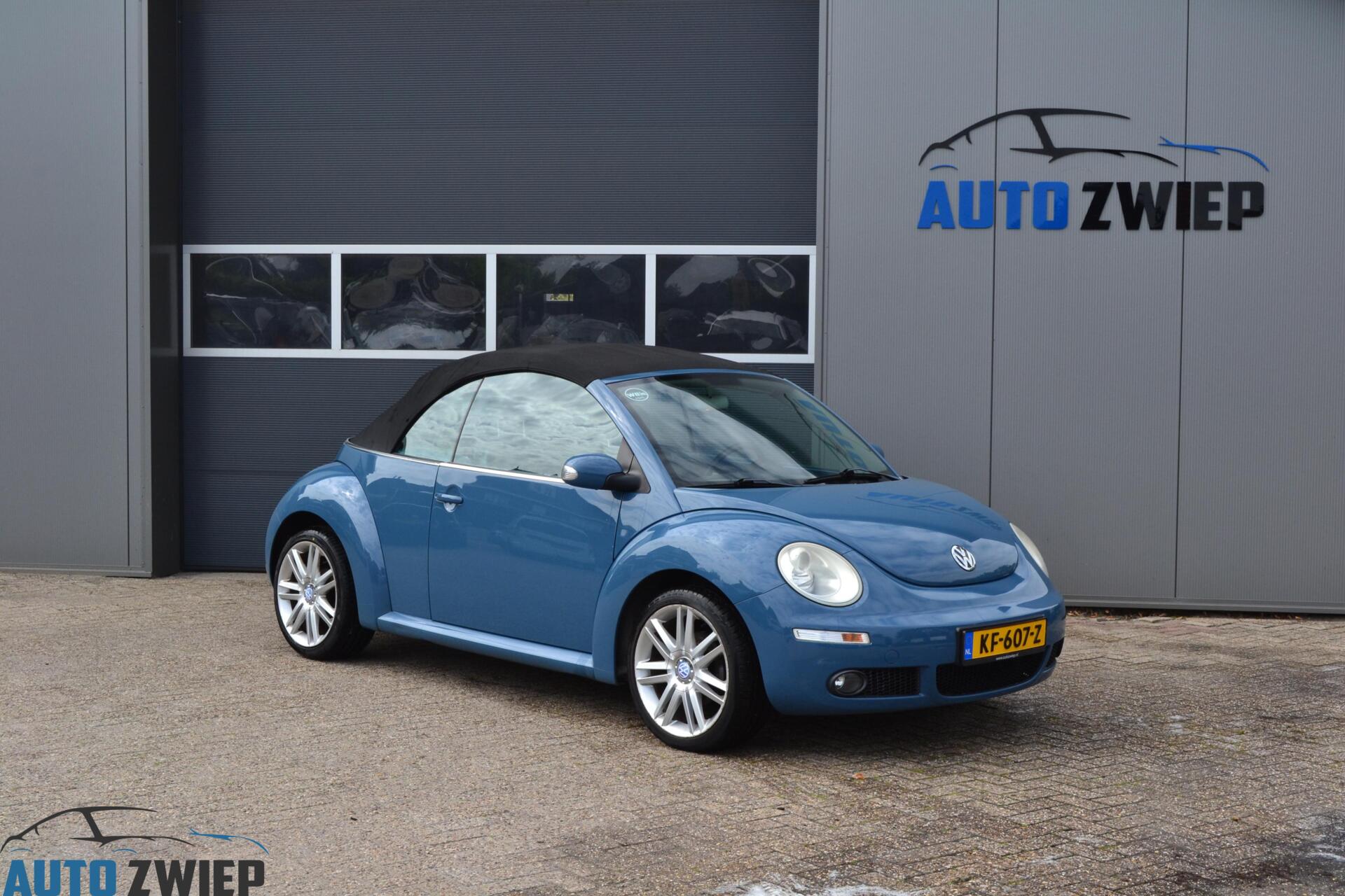 Foto van VOLKSWAGEN NEW BEETLE CABRIOLET