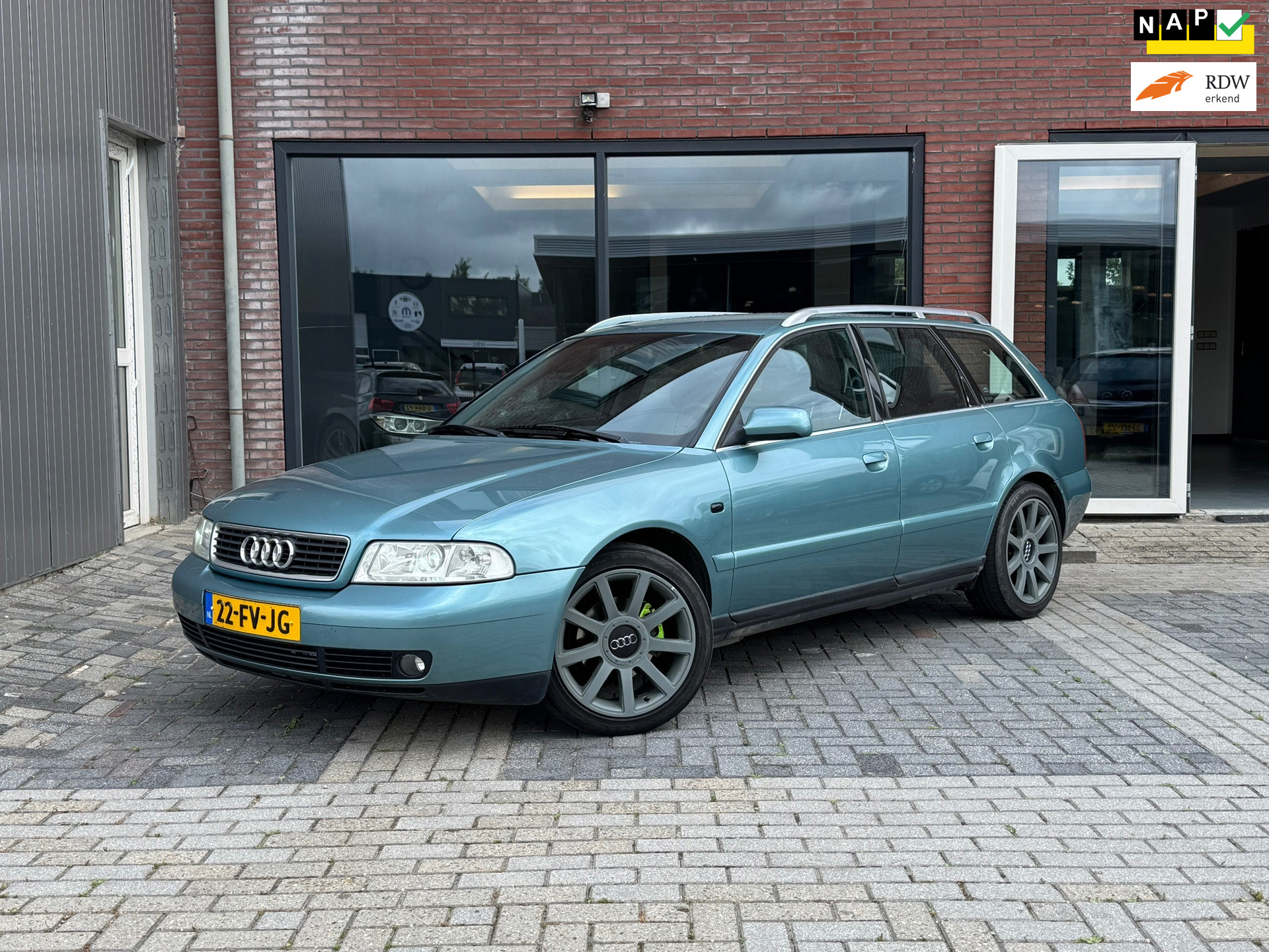 Foto van AUDI 8D AUDI A4
