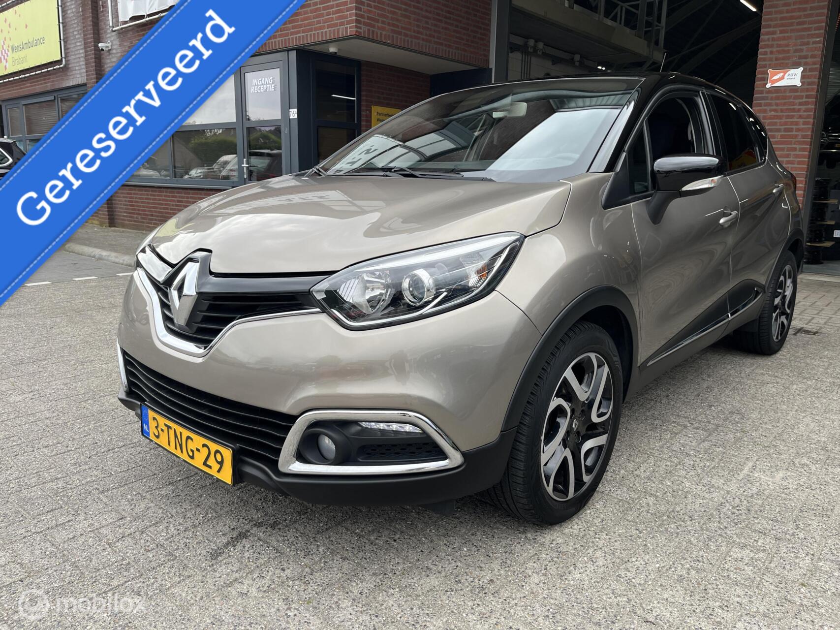 Renault Captur 1.2 TCe Dynamique NAVI*CLIMA*CRUISE*TREKHAAK* 2014 - voorkant