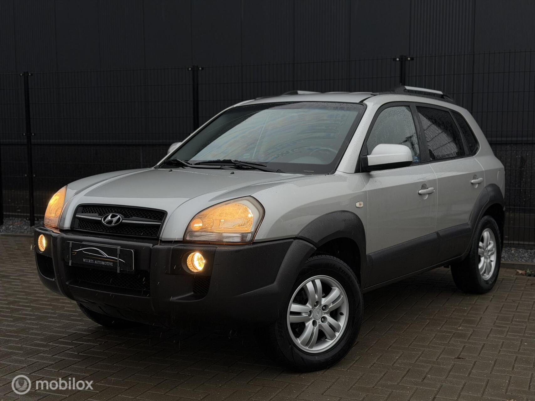 Hyundai Tucson 2.0i Dynamic |CRUISE|TREKHAAK|AIRCO 2008 - voorkant