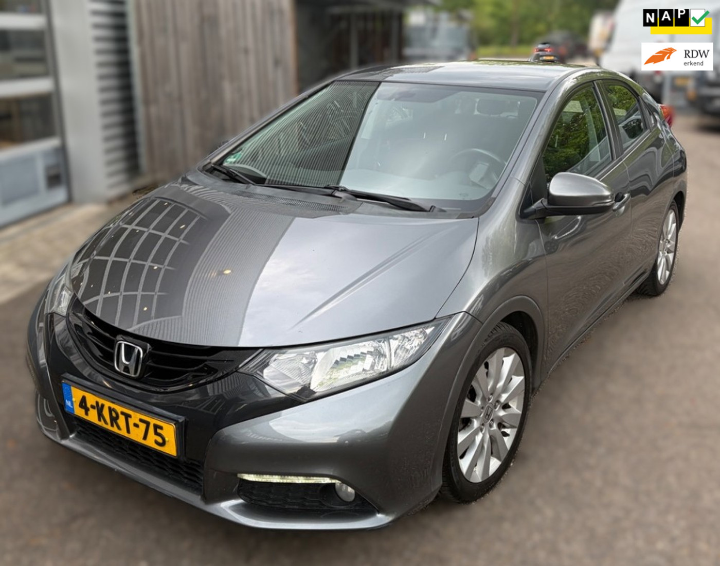 Foto van HONDA CIVIC 5DR