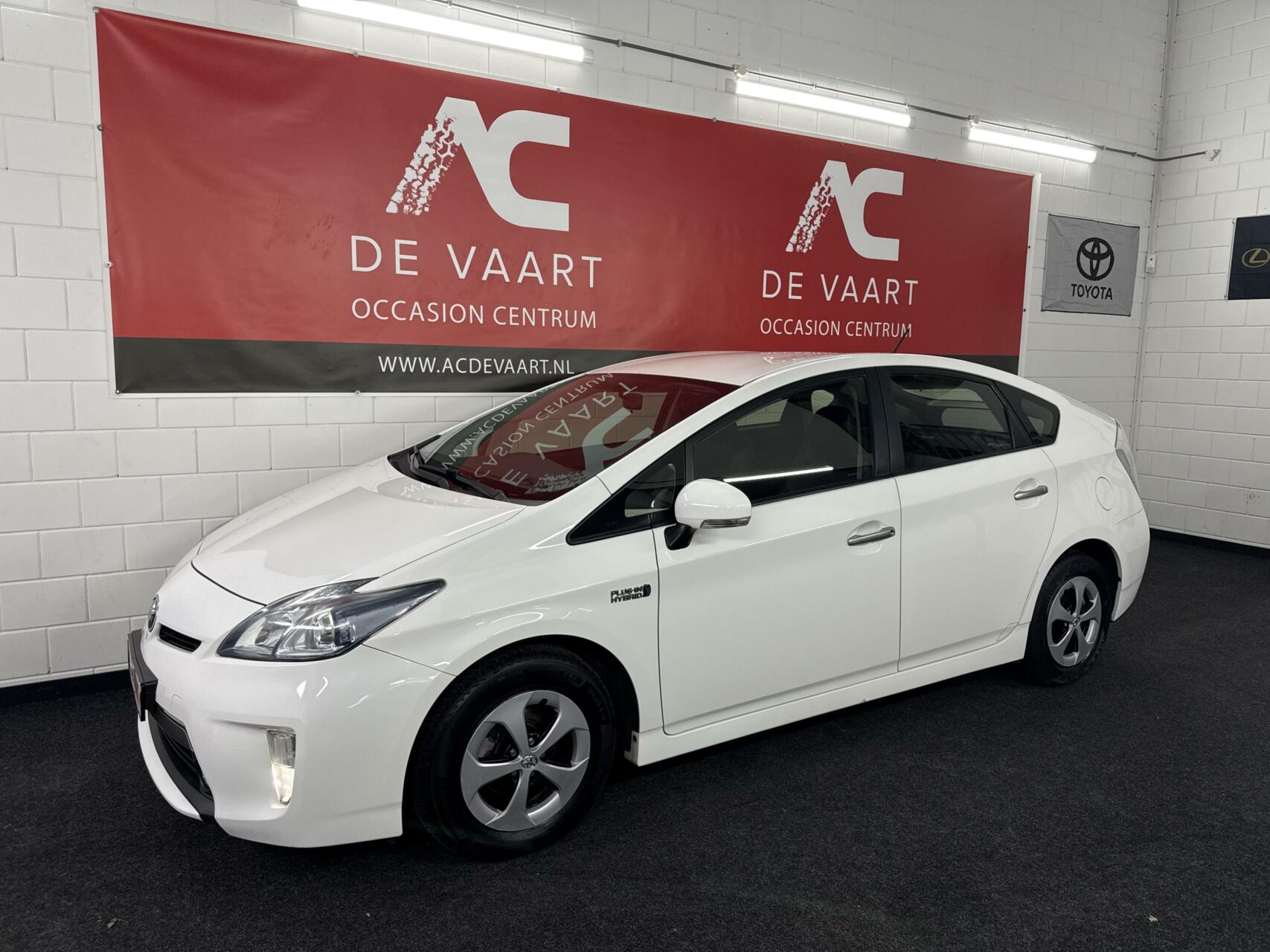 Toyota Prius 1.8 Plug-in Aspiration - VERKOCHT! 2012 - voorkant