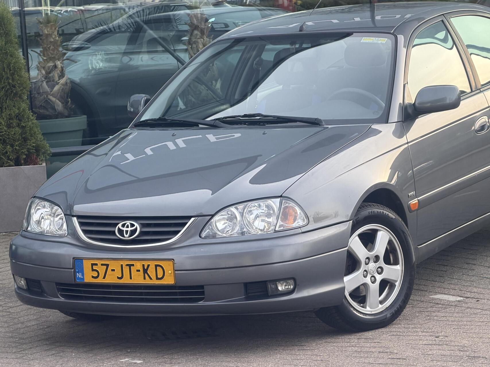Foto van Toyota Toyota Avensis