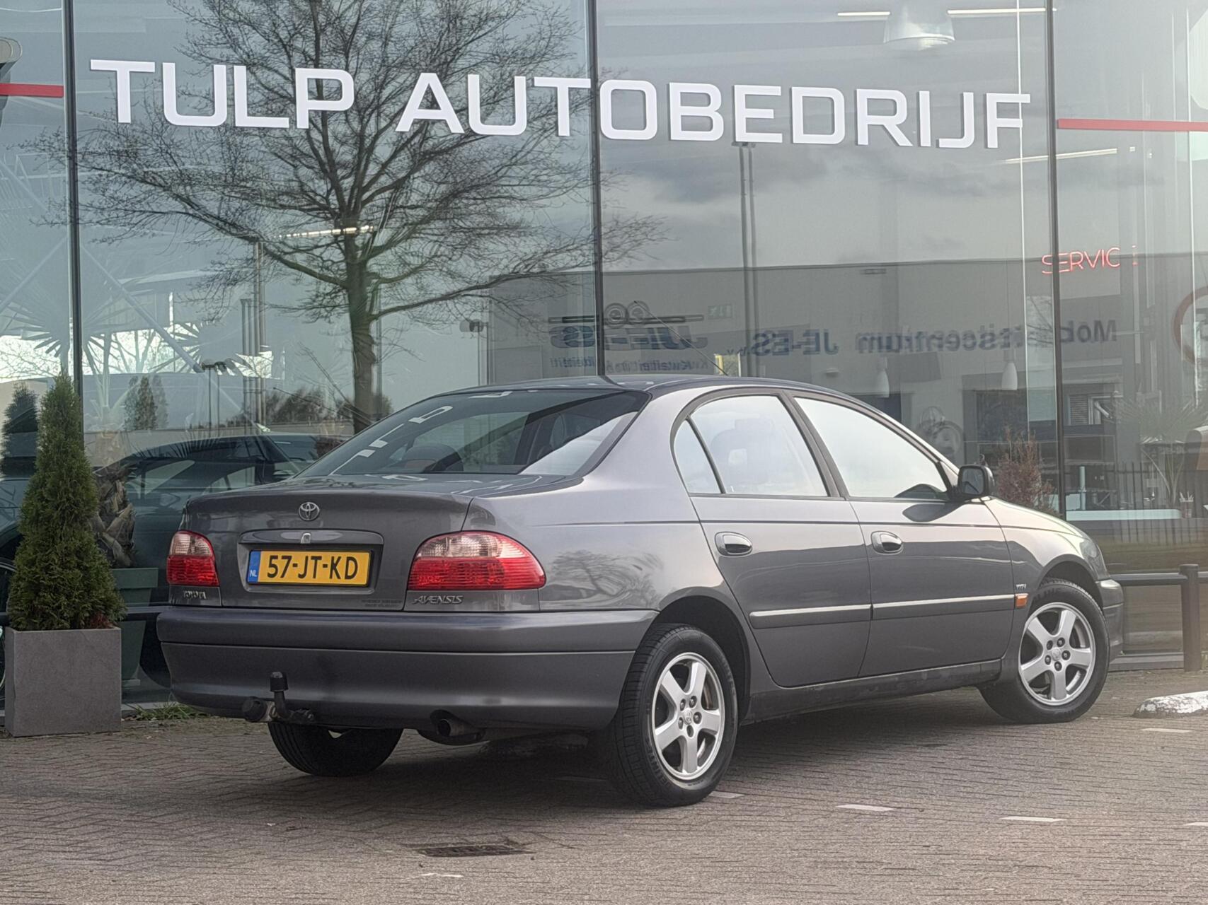 Foto van Toyota Toyota Avensis