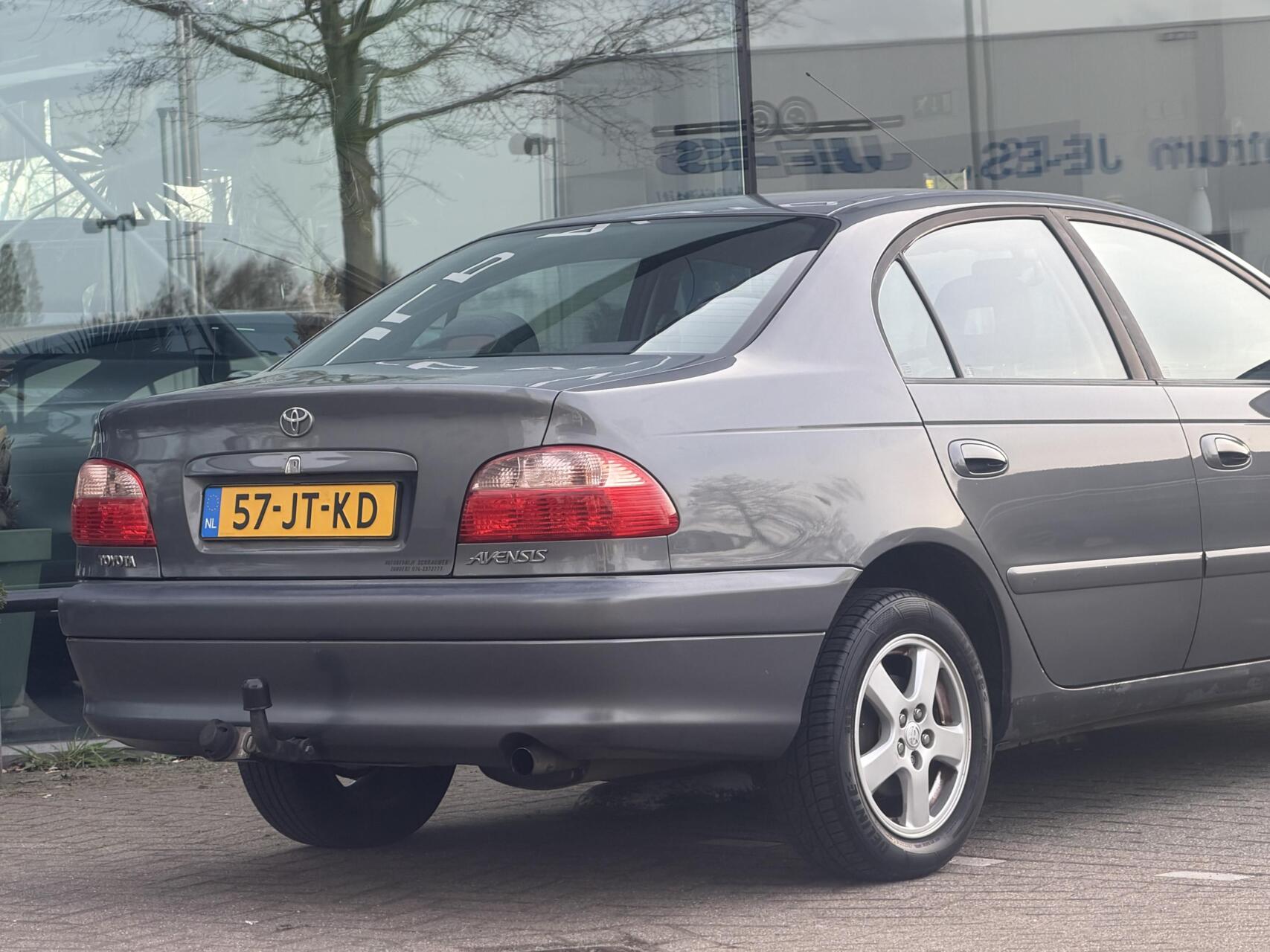 Foto van Toyota Toyota Avensis