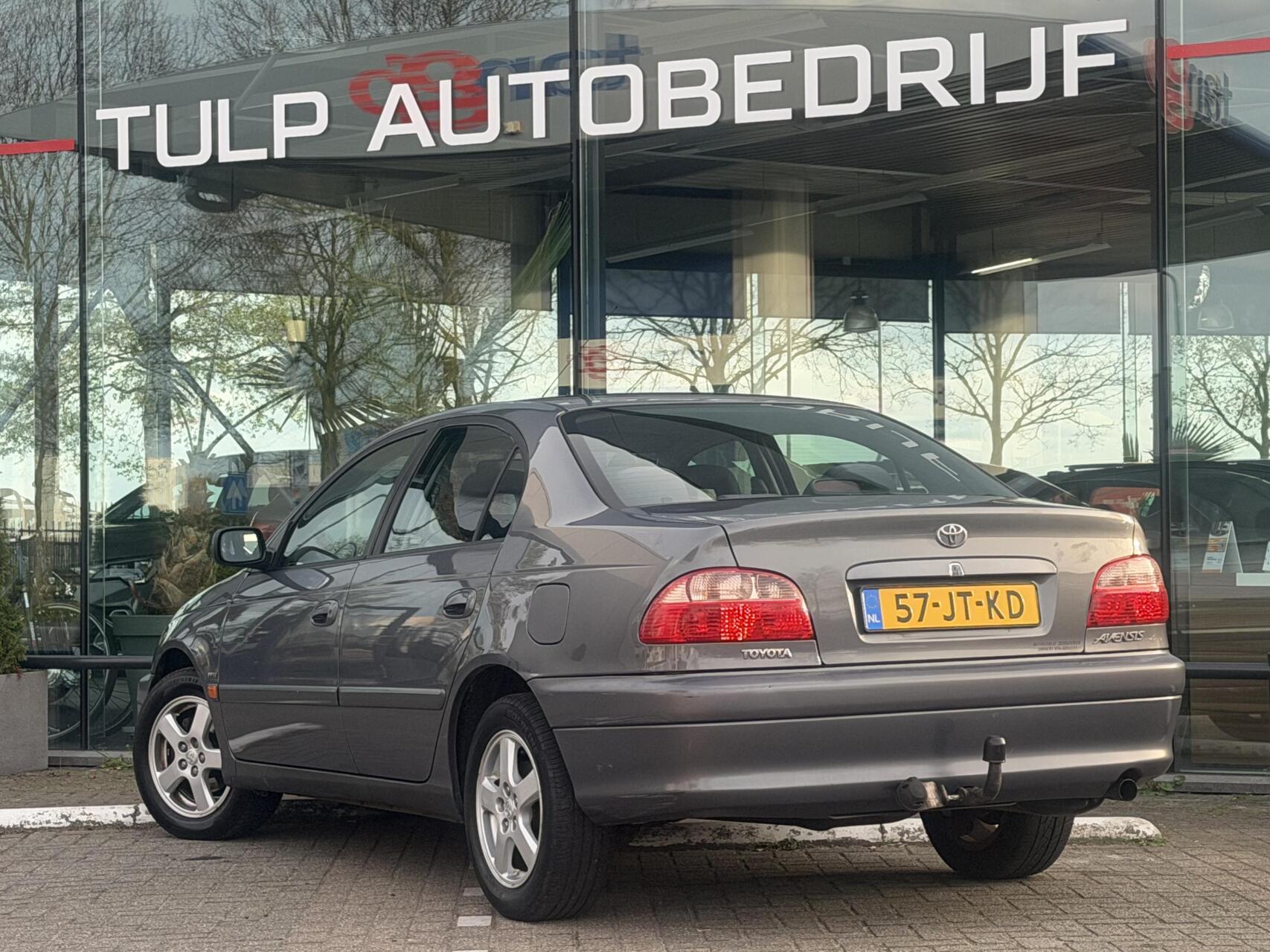 Foto van Toyota Toyota Avensis