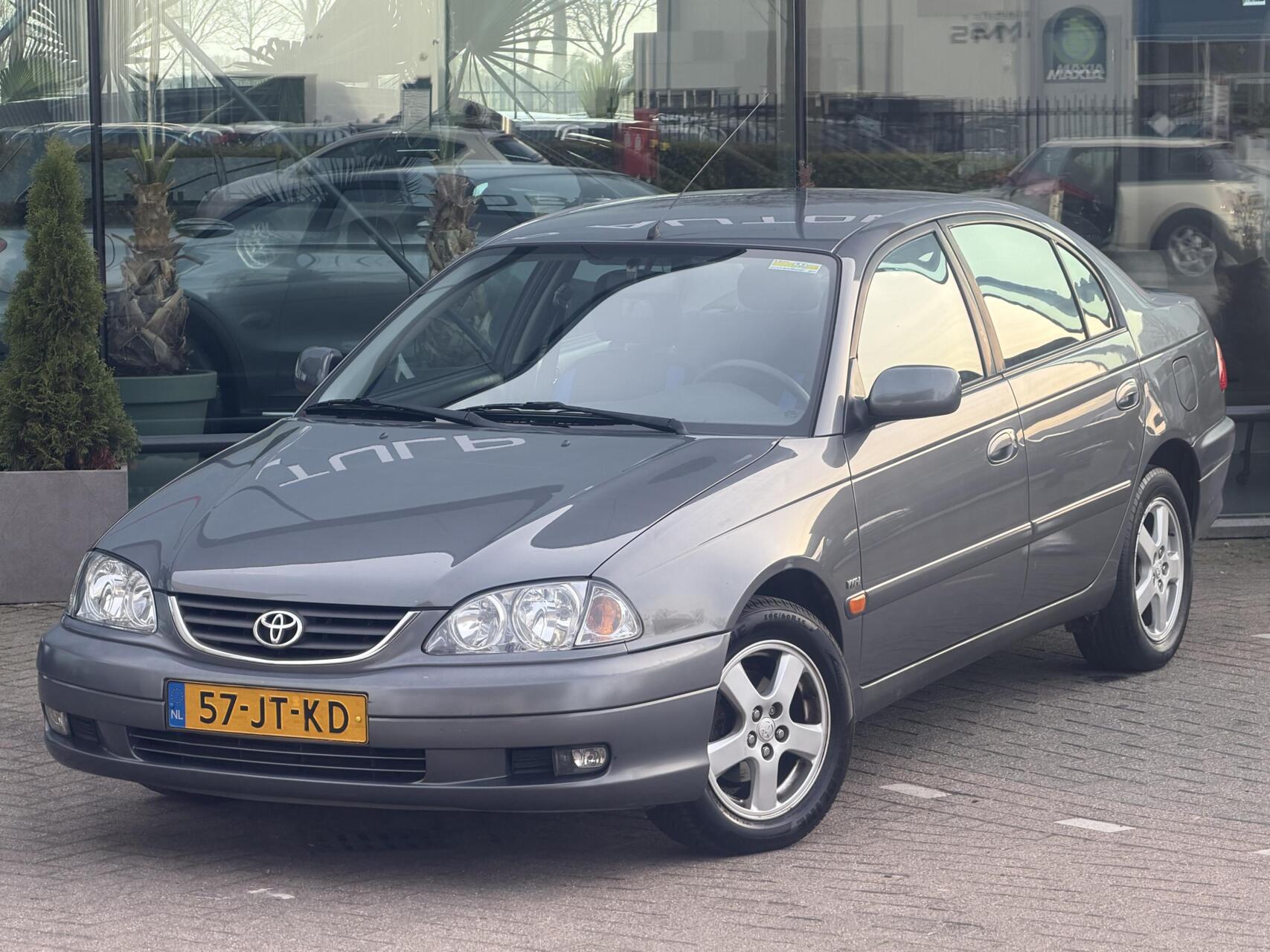 Foto van Toyota Toyota Avensis