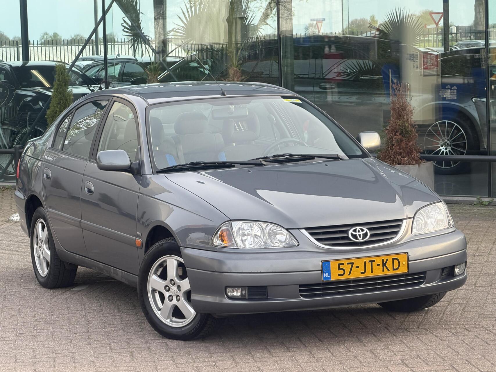 Foto van Toyota Toyota Avensis