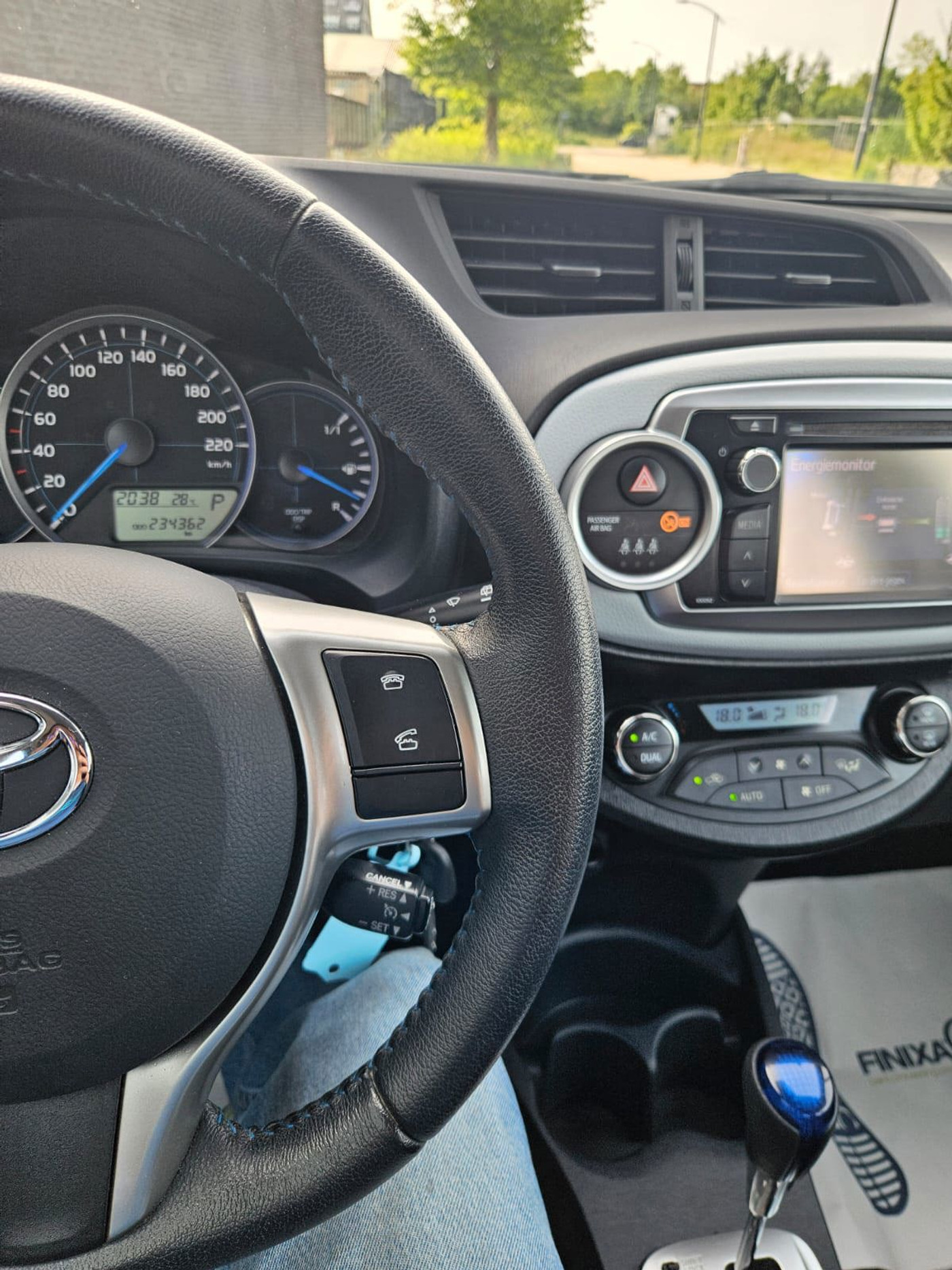 Foto van Toyota Toyota Yaris Hybrid