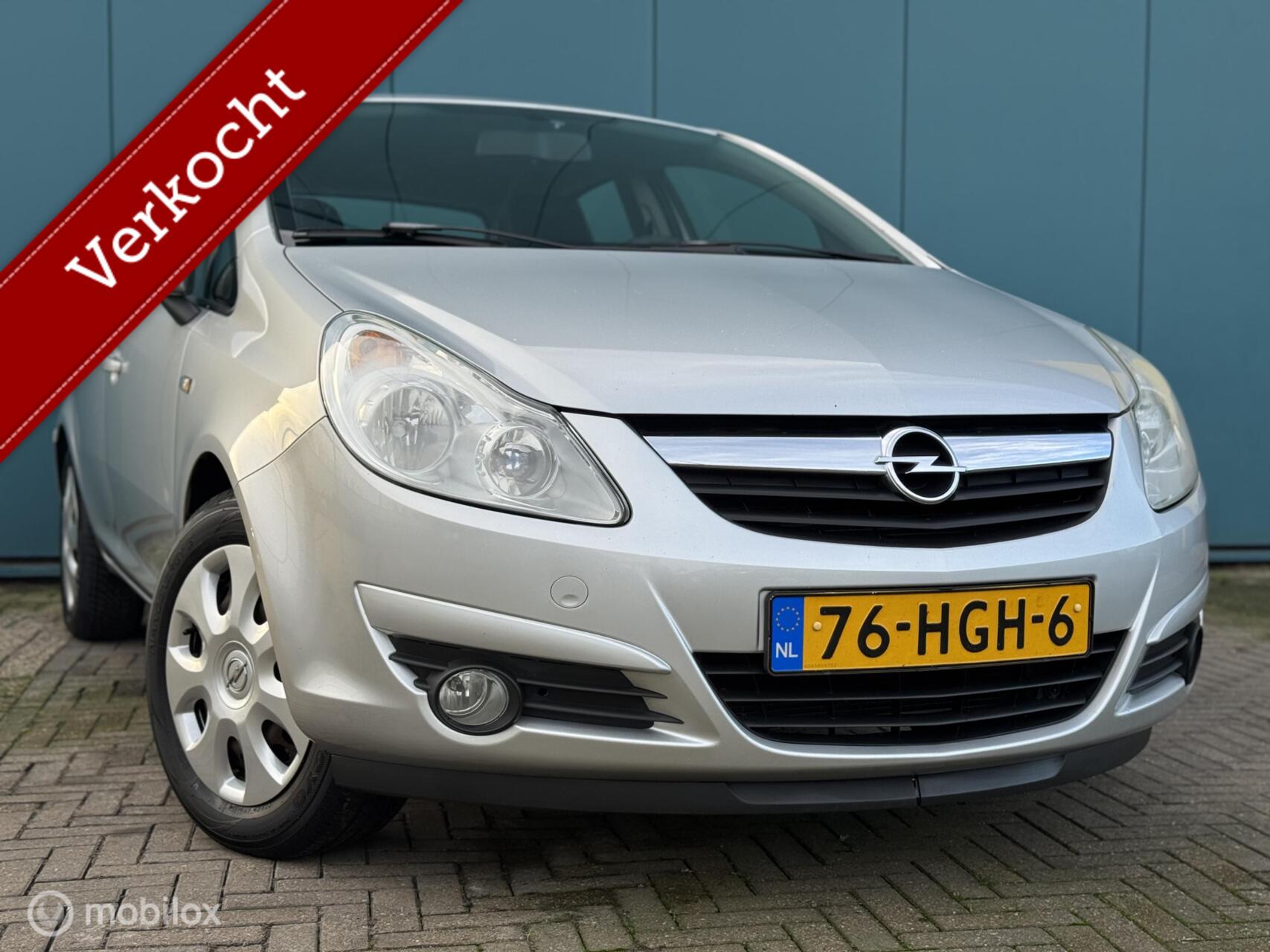 Opel Corsa 1.4-16V Enjoy 5Drs Airco APK 28-11-2026 2008 - voorkant