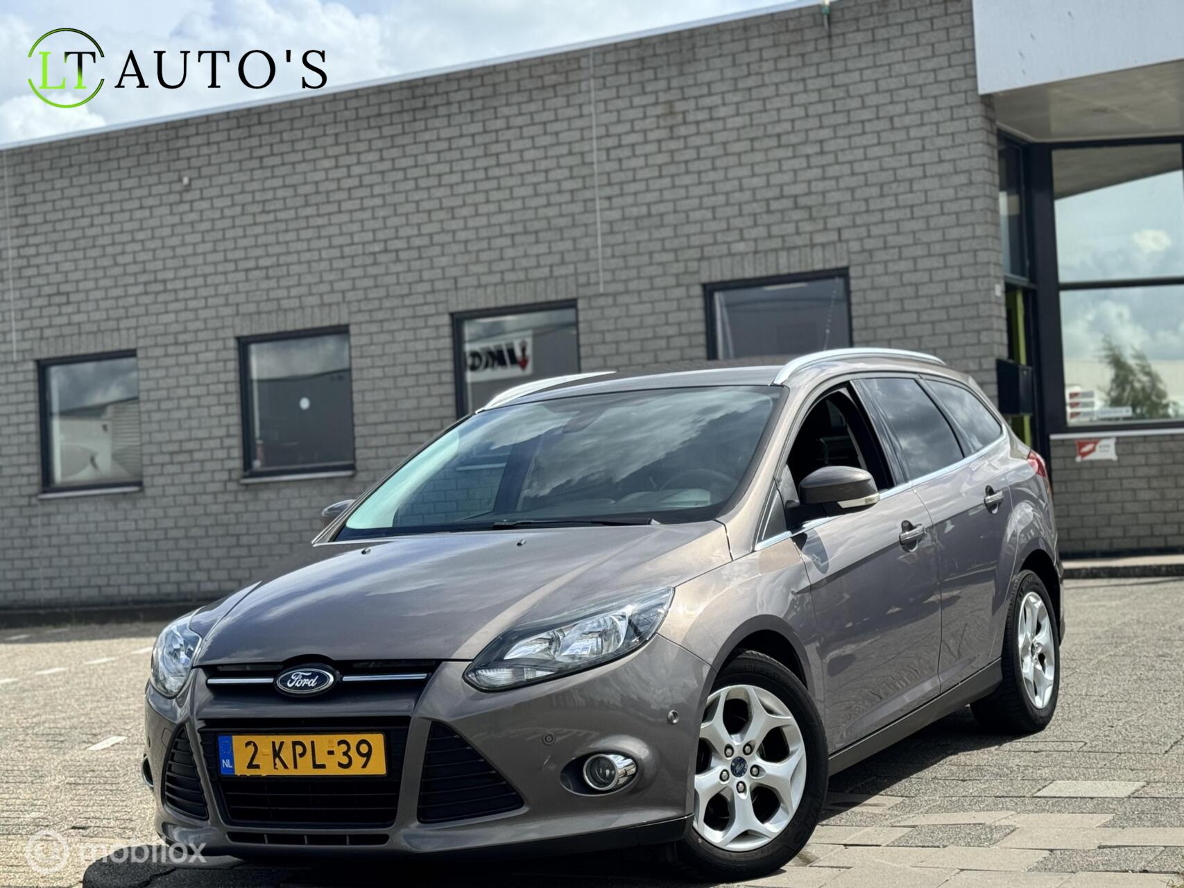 Foto van FORD FOCUS