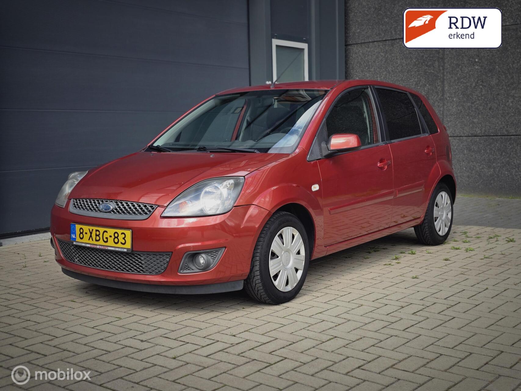 Ford Fiesta 1.3-8V Cool & Sound 2008 - voorkant