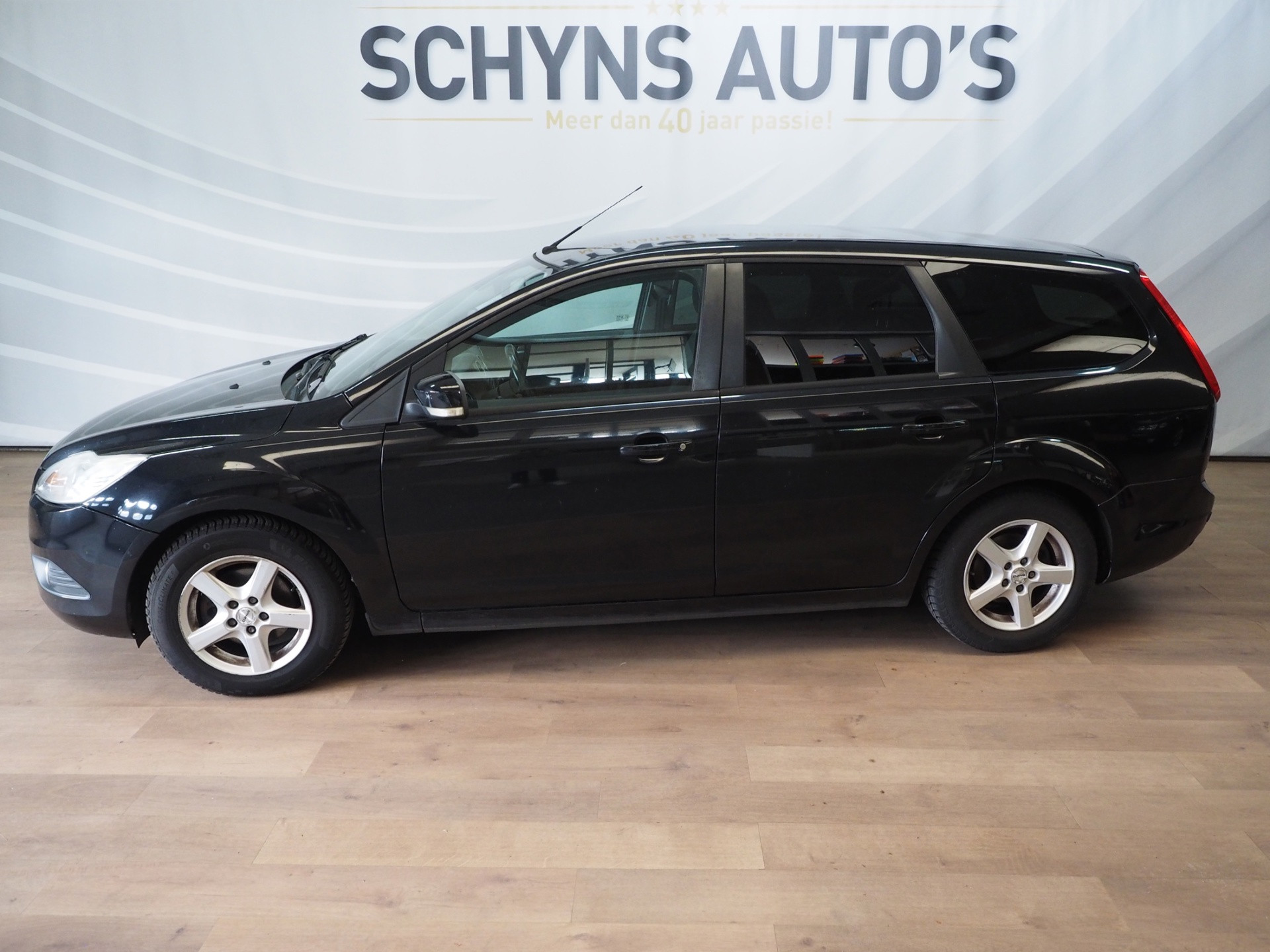 Ford Focus 5RAEMP 2010 - voorkant
