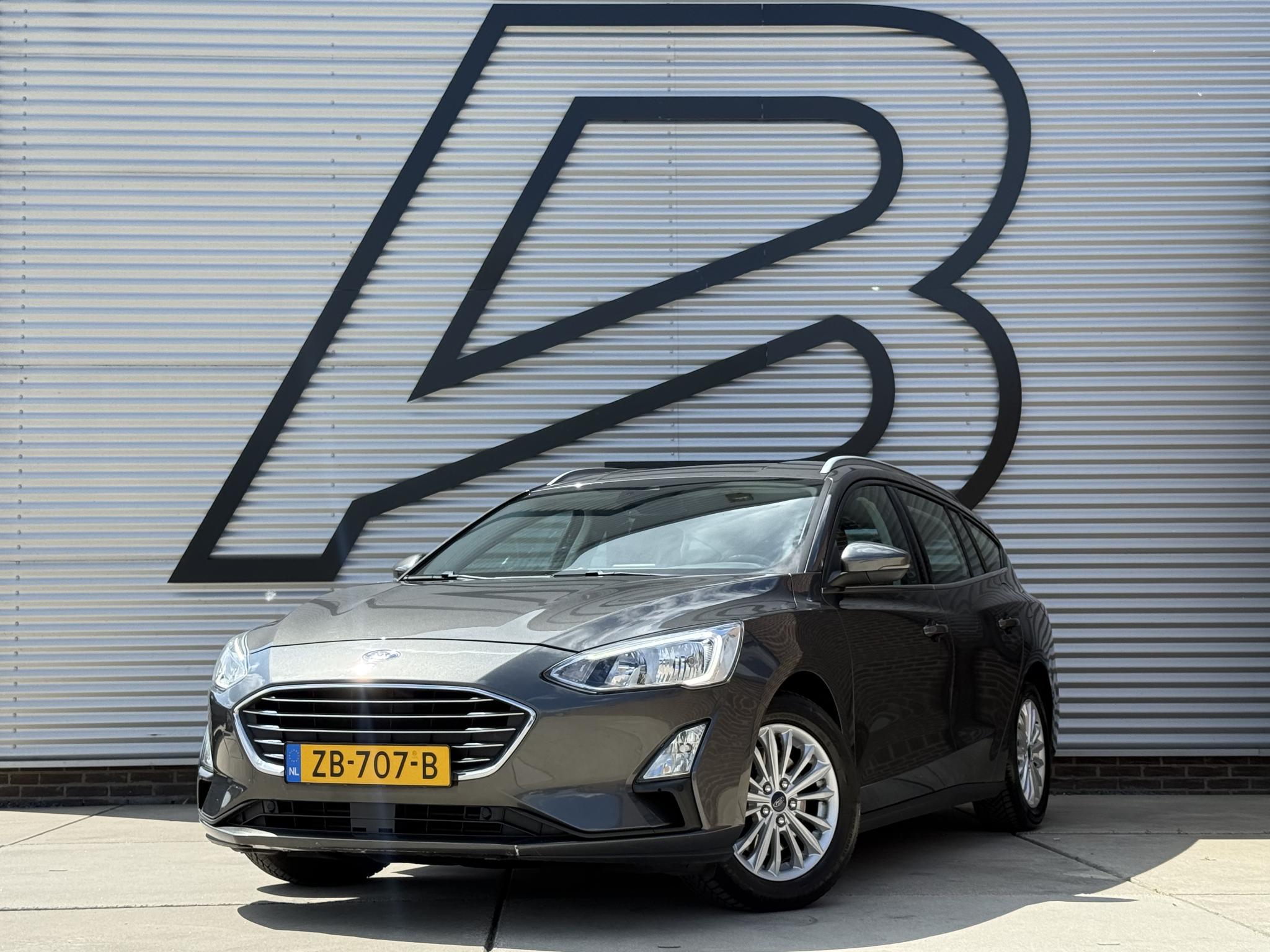 Ford Focus 1.0 EcoBoost Titanium Business 2019 - voorkant