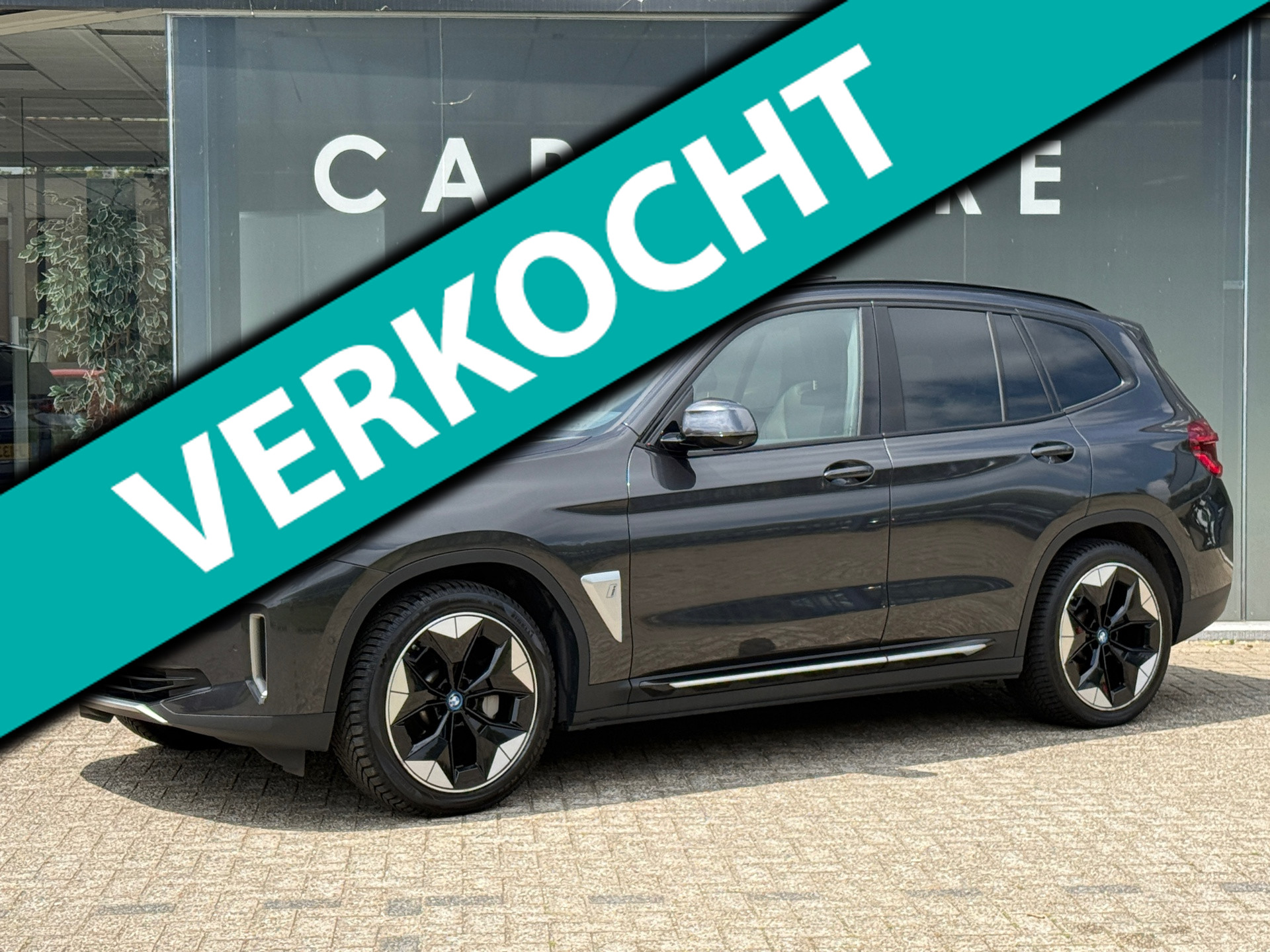 Foto van BMW IX3