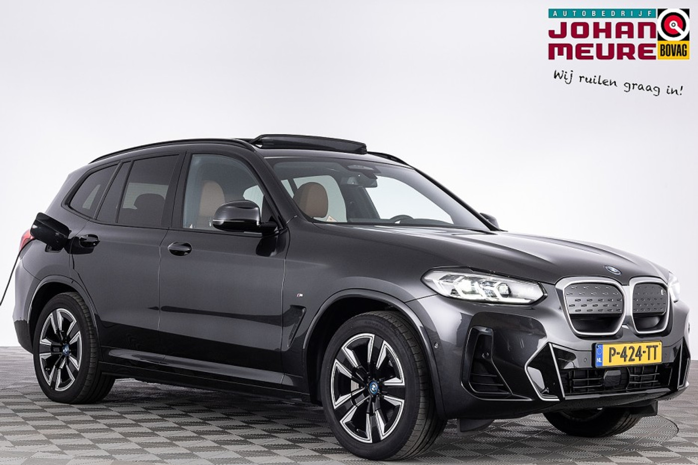 Foto van BMW IX3